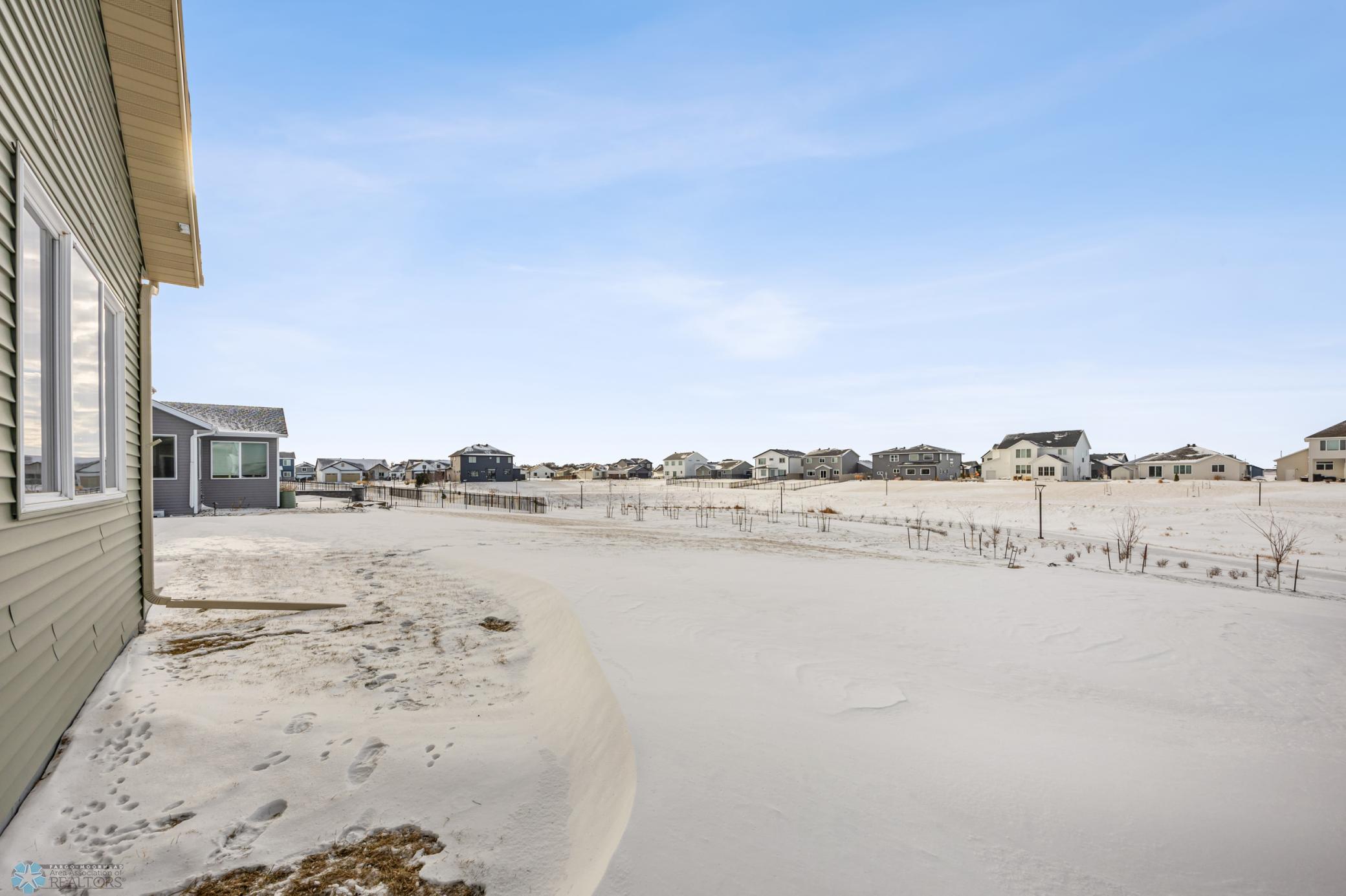 8829 Meadowlark Parkway