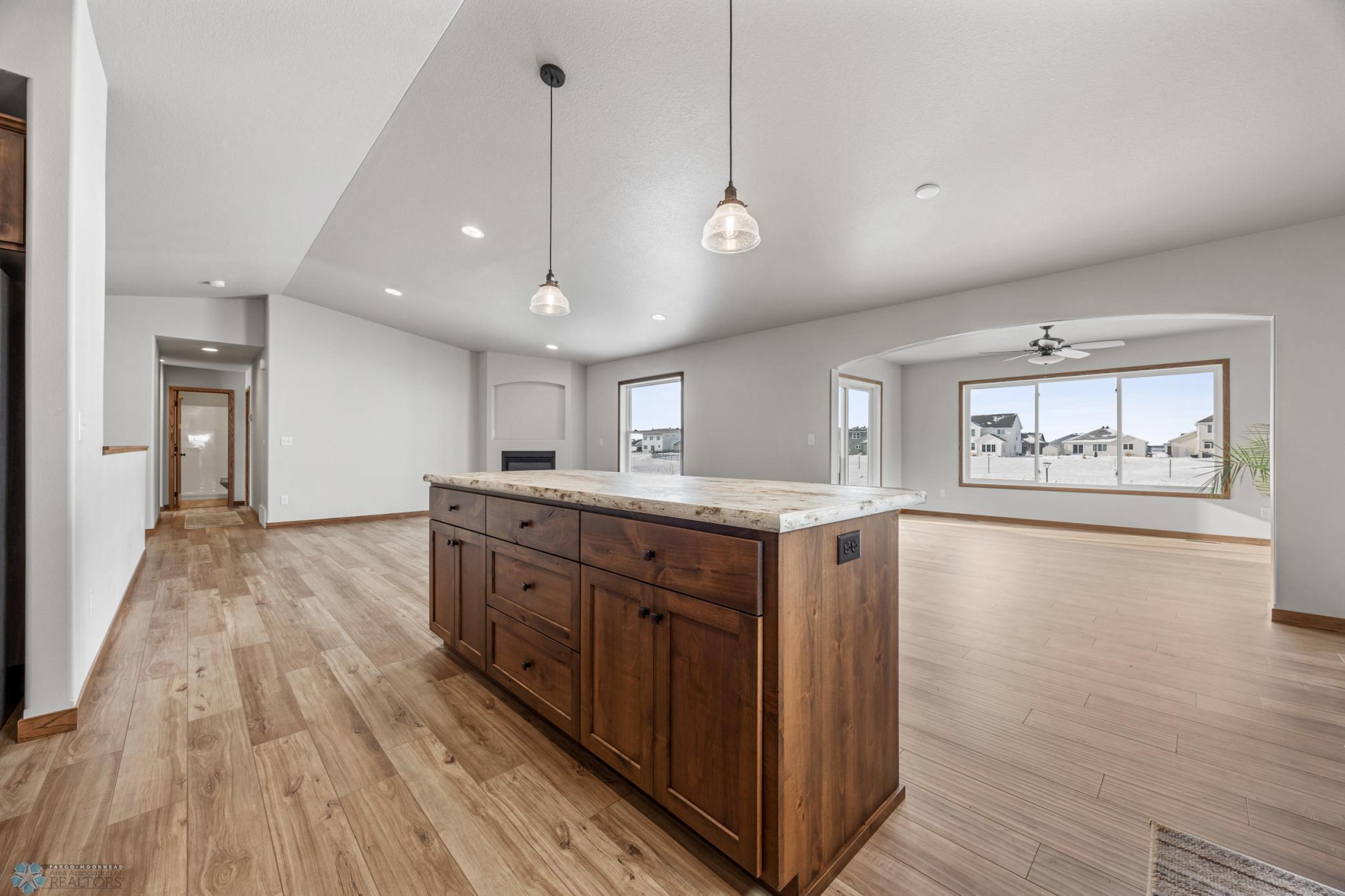 8829 Meadowlark Parkway