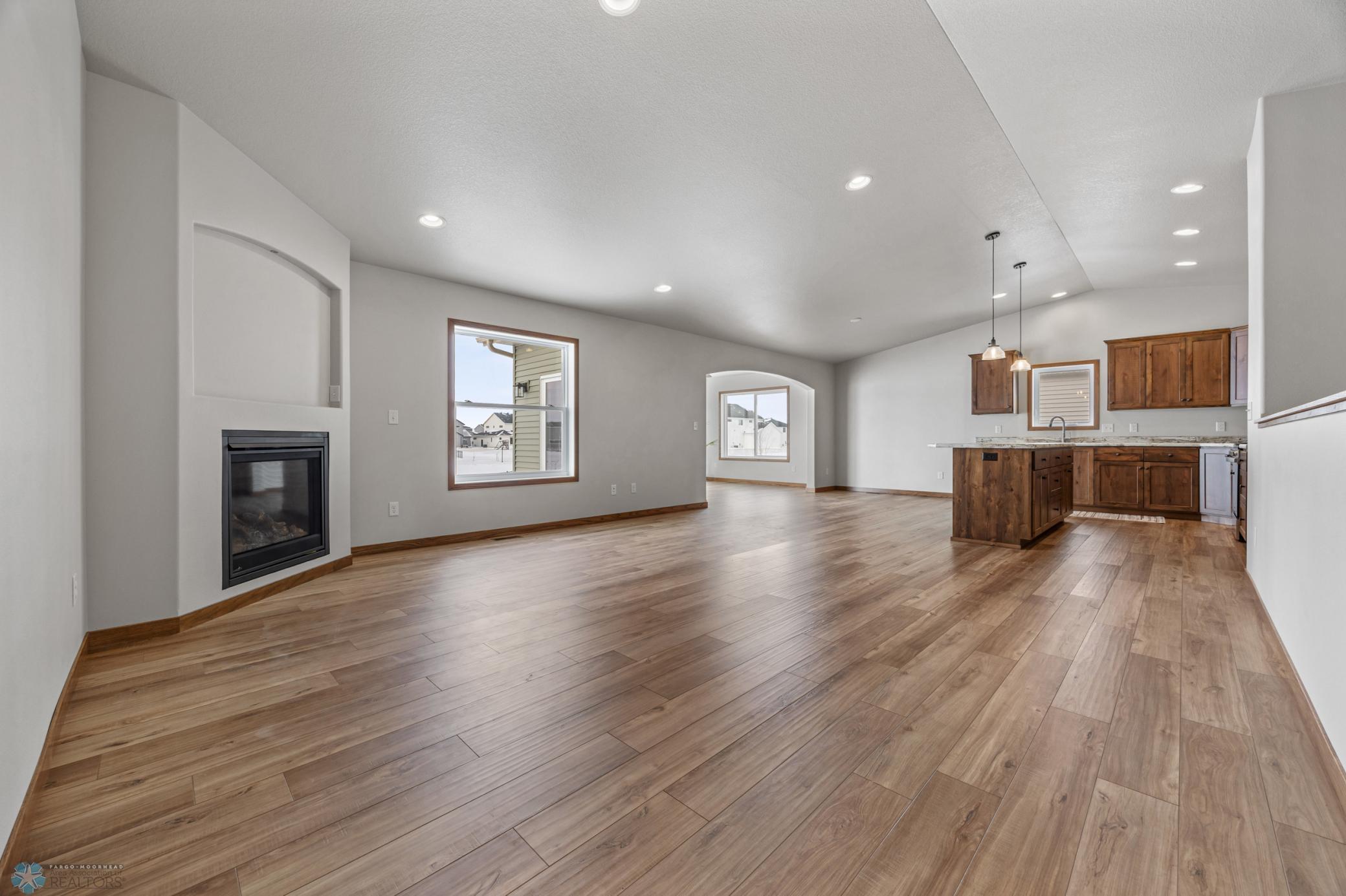 8829 Meadowlark Parkway