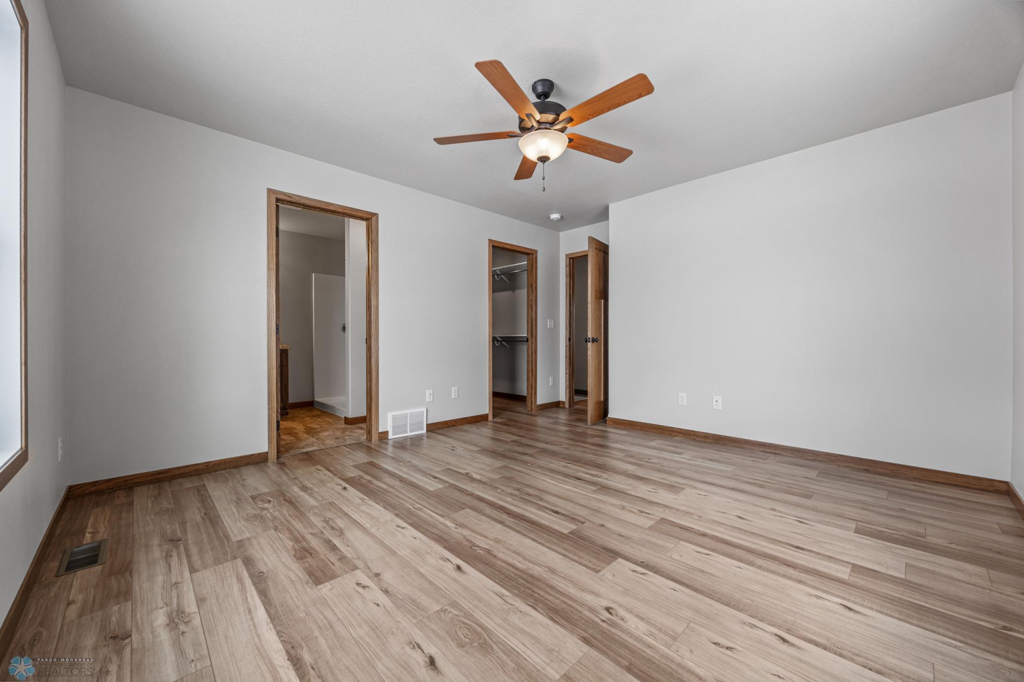8829 Meadowlark Parkway
