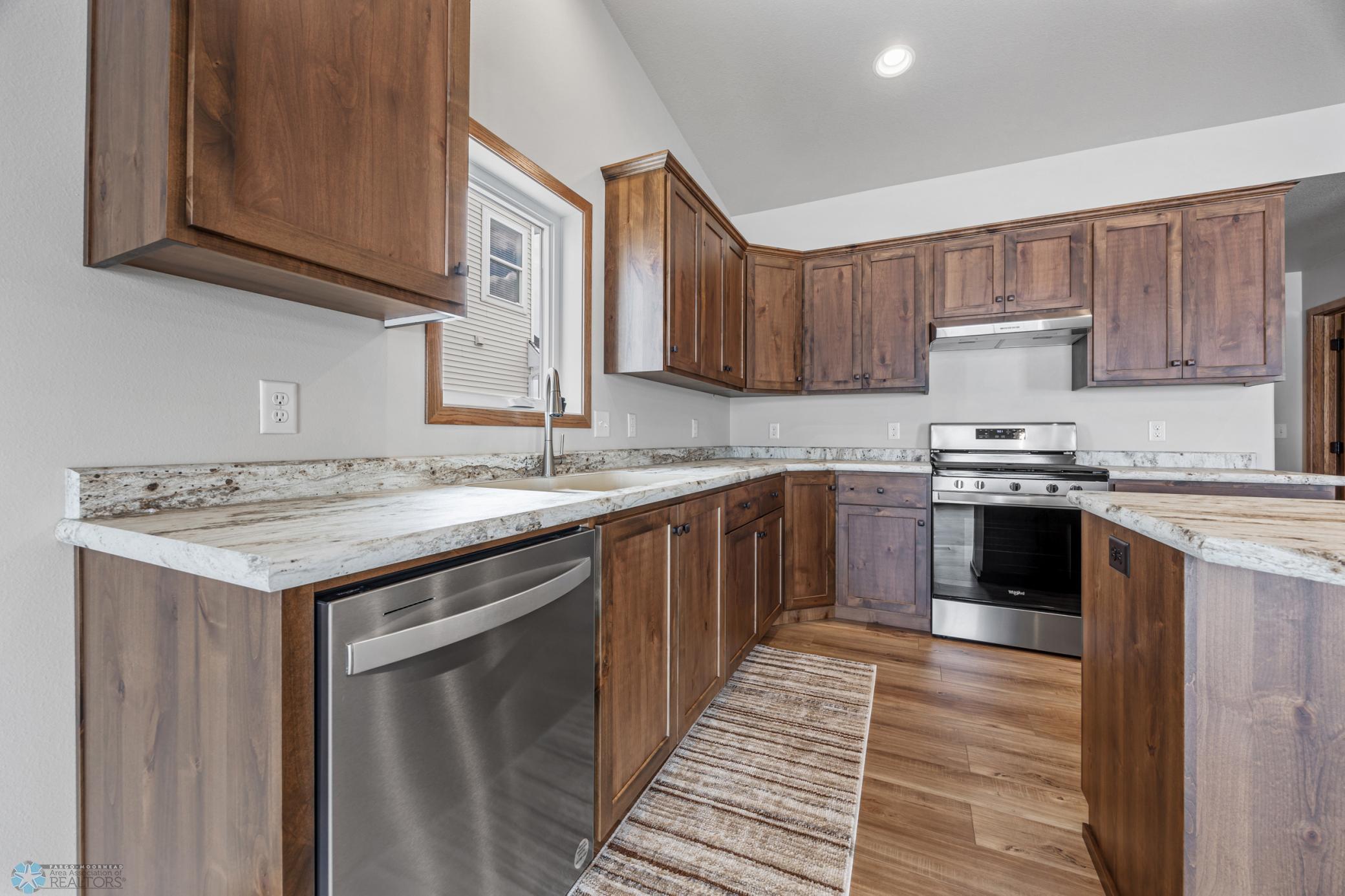 8829 Meadowlark Parkway