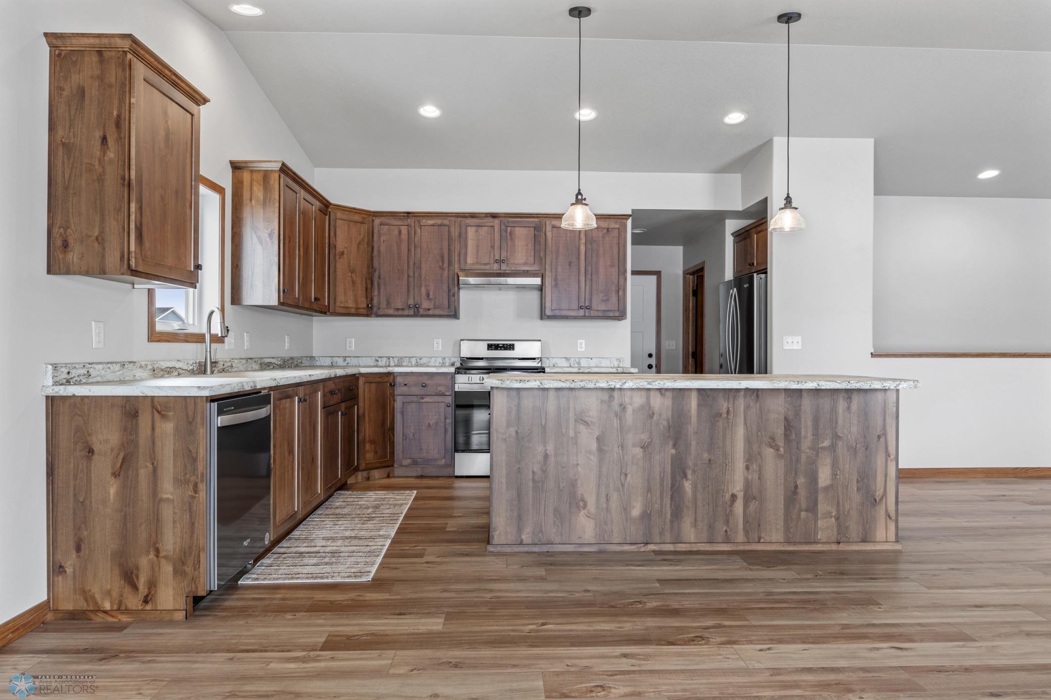 8829 Meadowlark Parkway