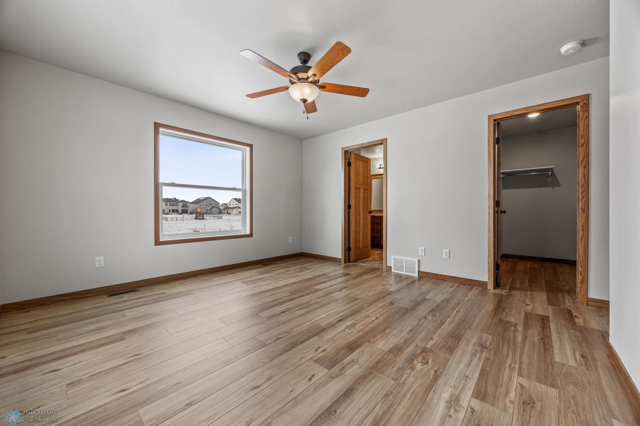 8829 Meadowlark Parkway