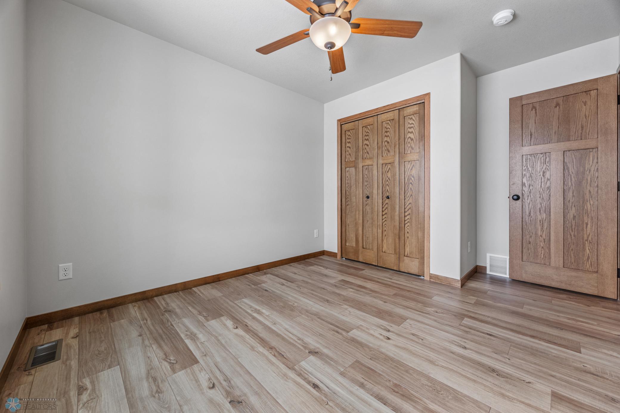 8829 Meadowlark Parkway
