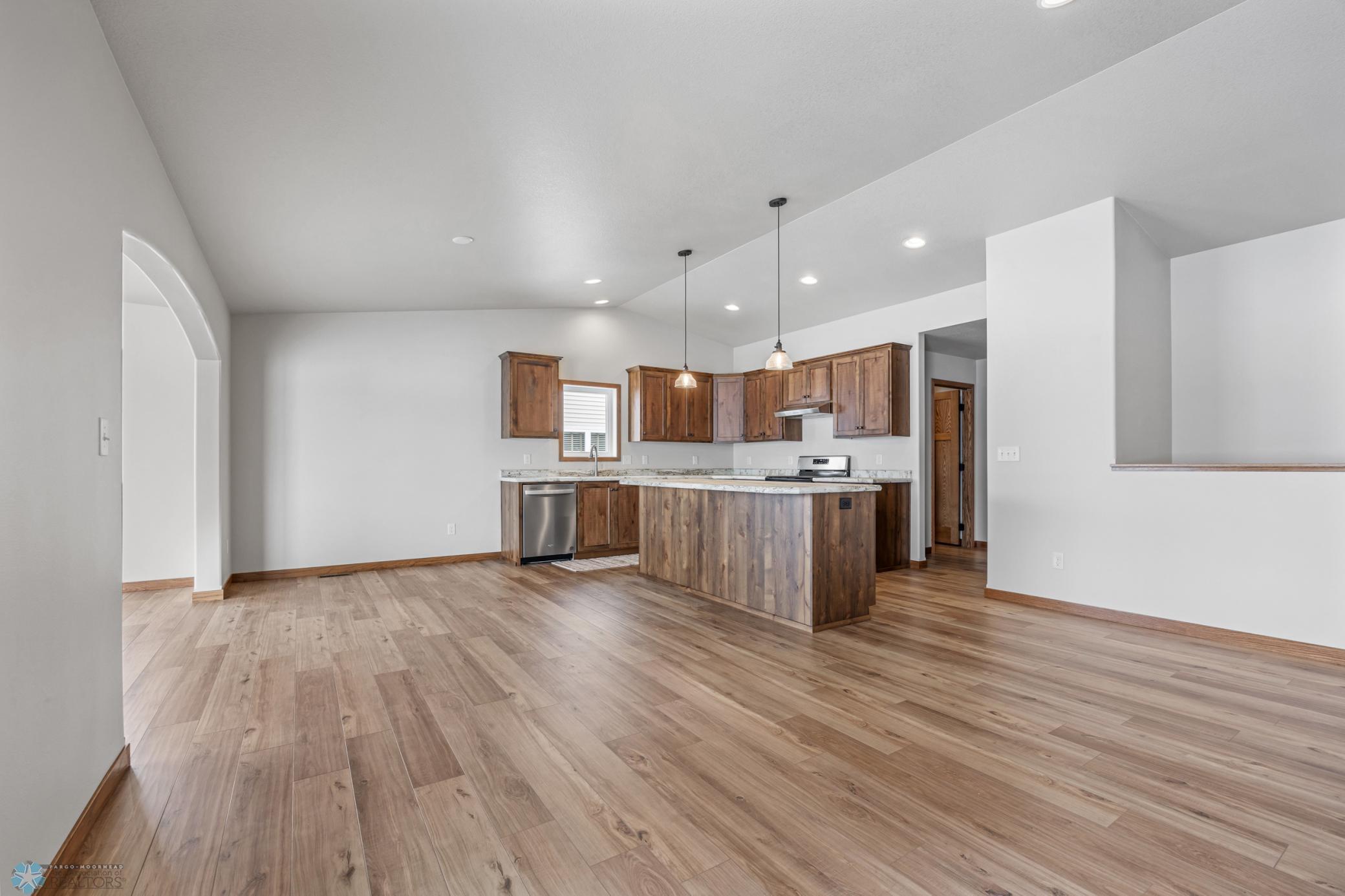 8829 Meadowlark Parkway