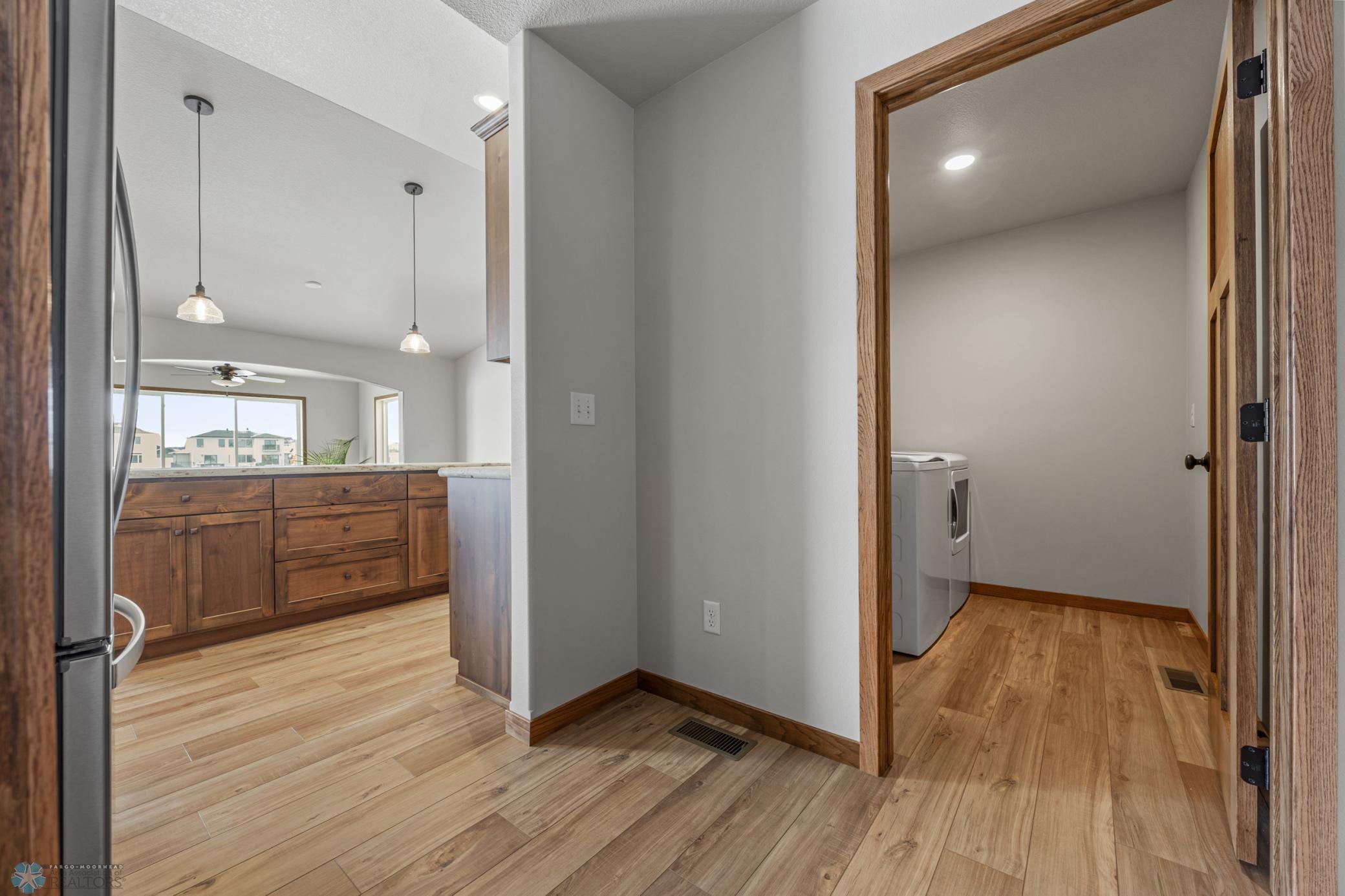 8829 Meadowlark Parkway