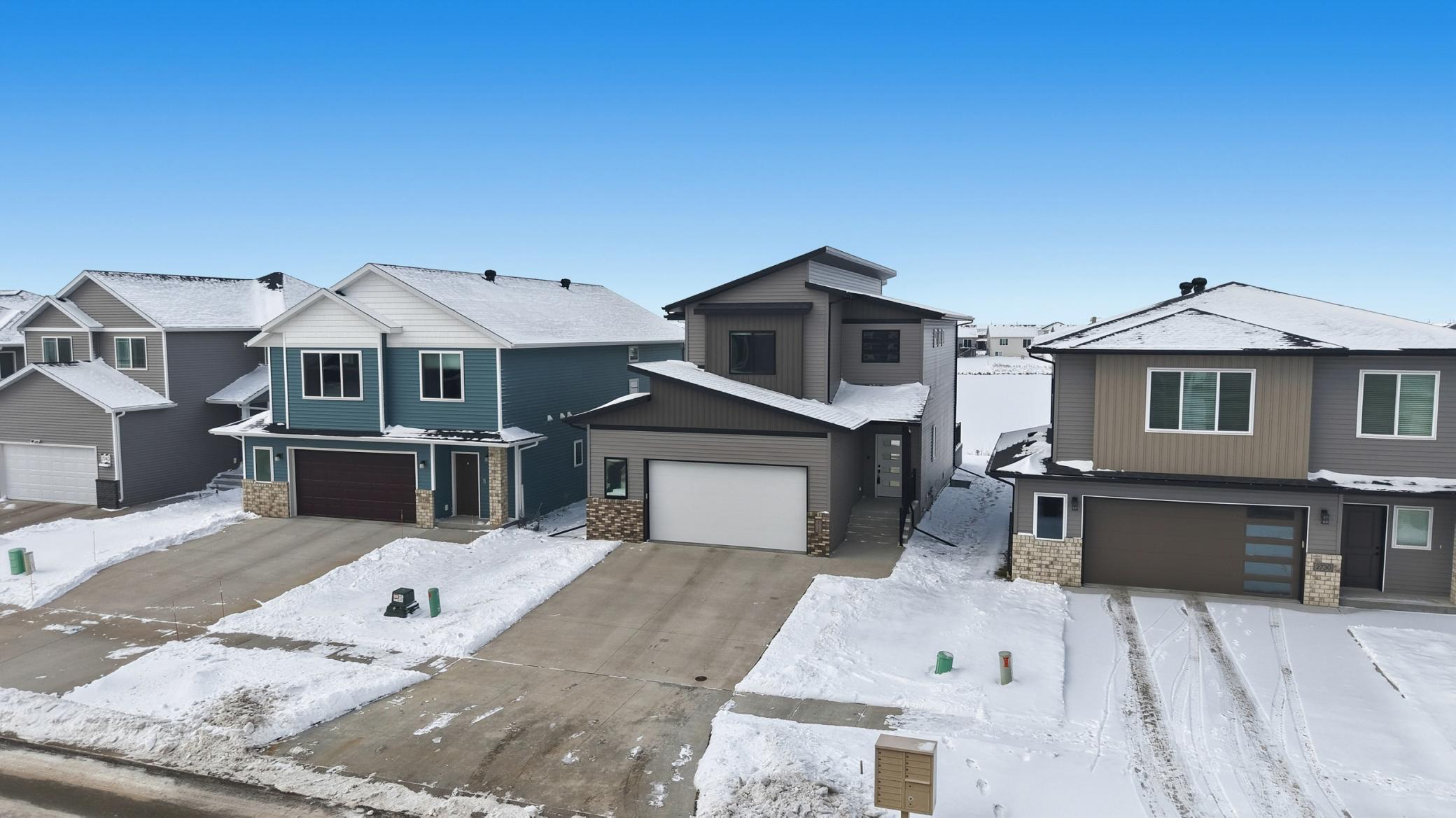 2734 12th Street W