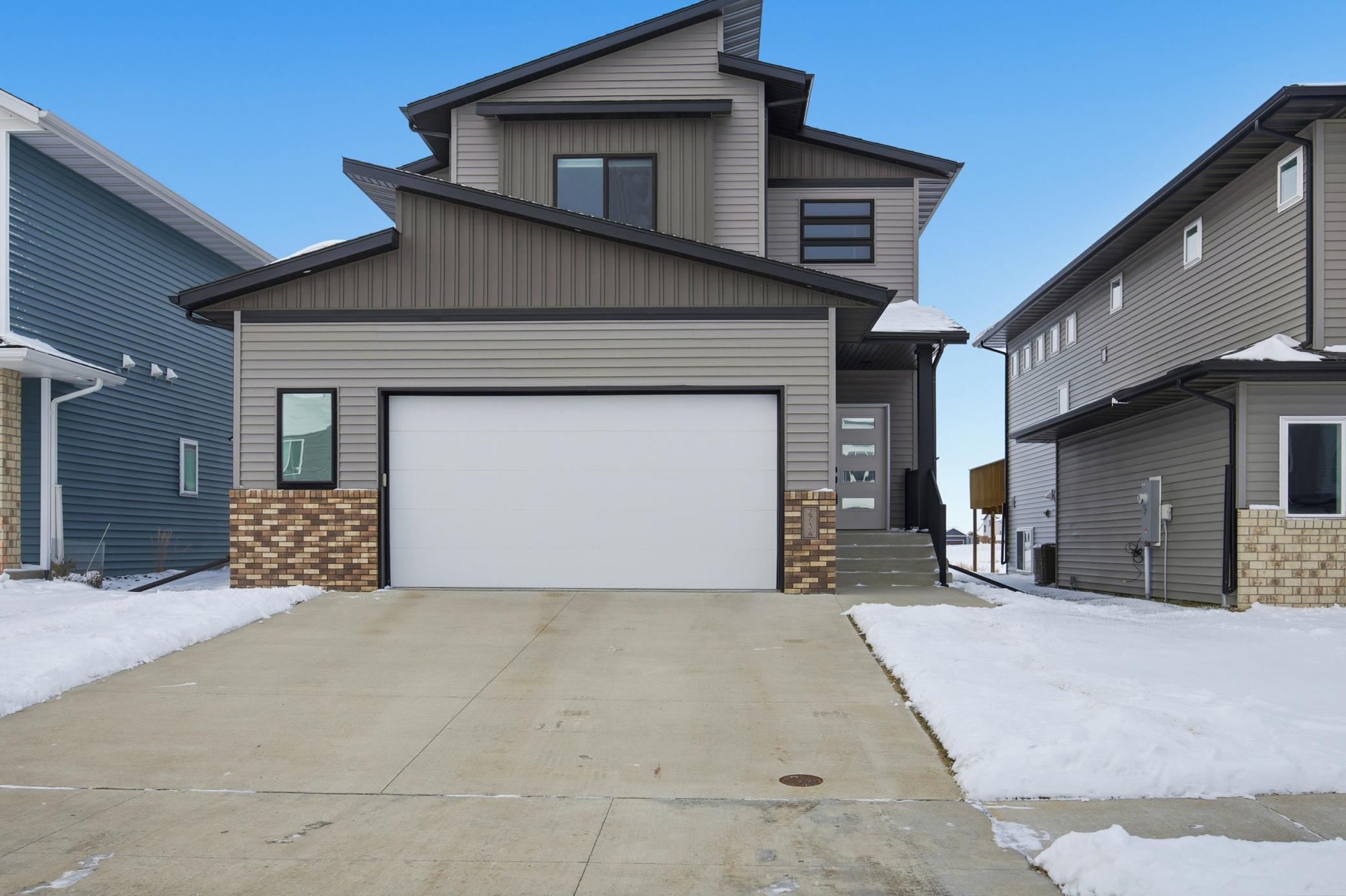2734 12th Street W