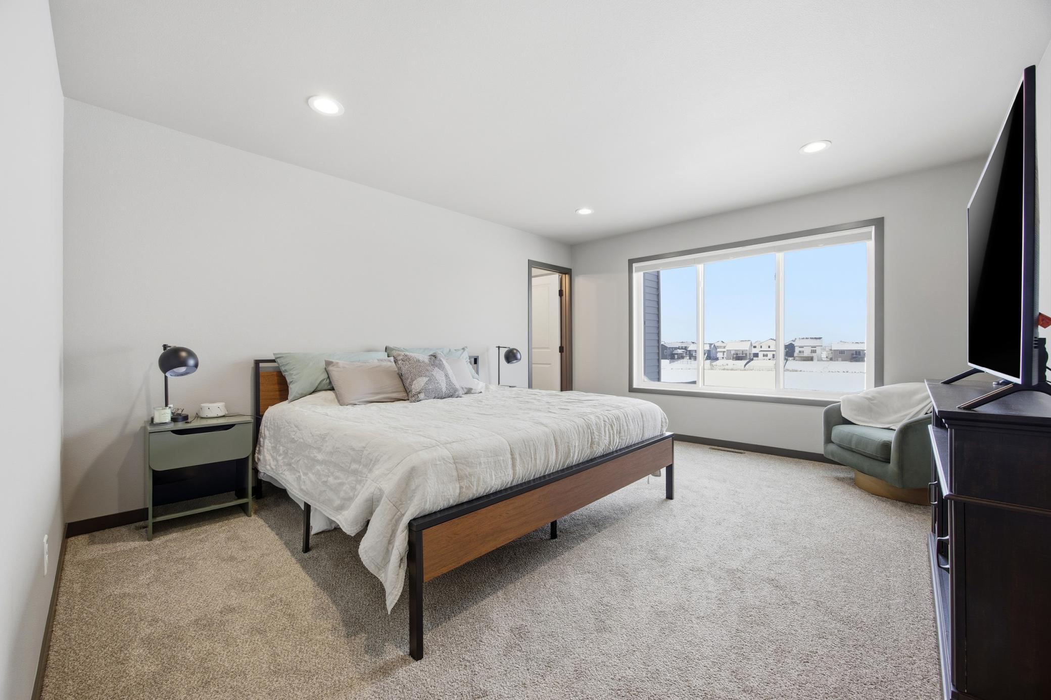 2734 12th Street W