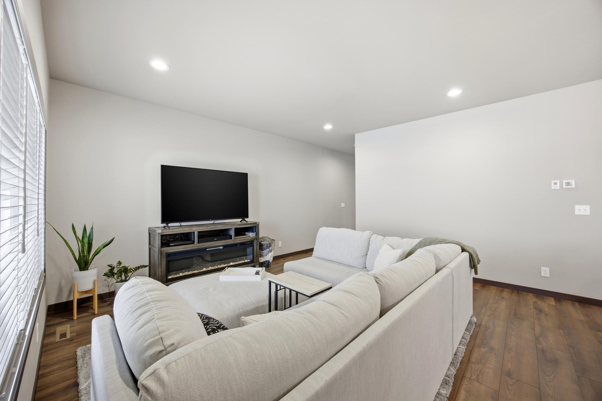 2734 12th Street W