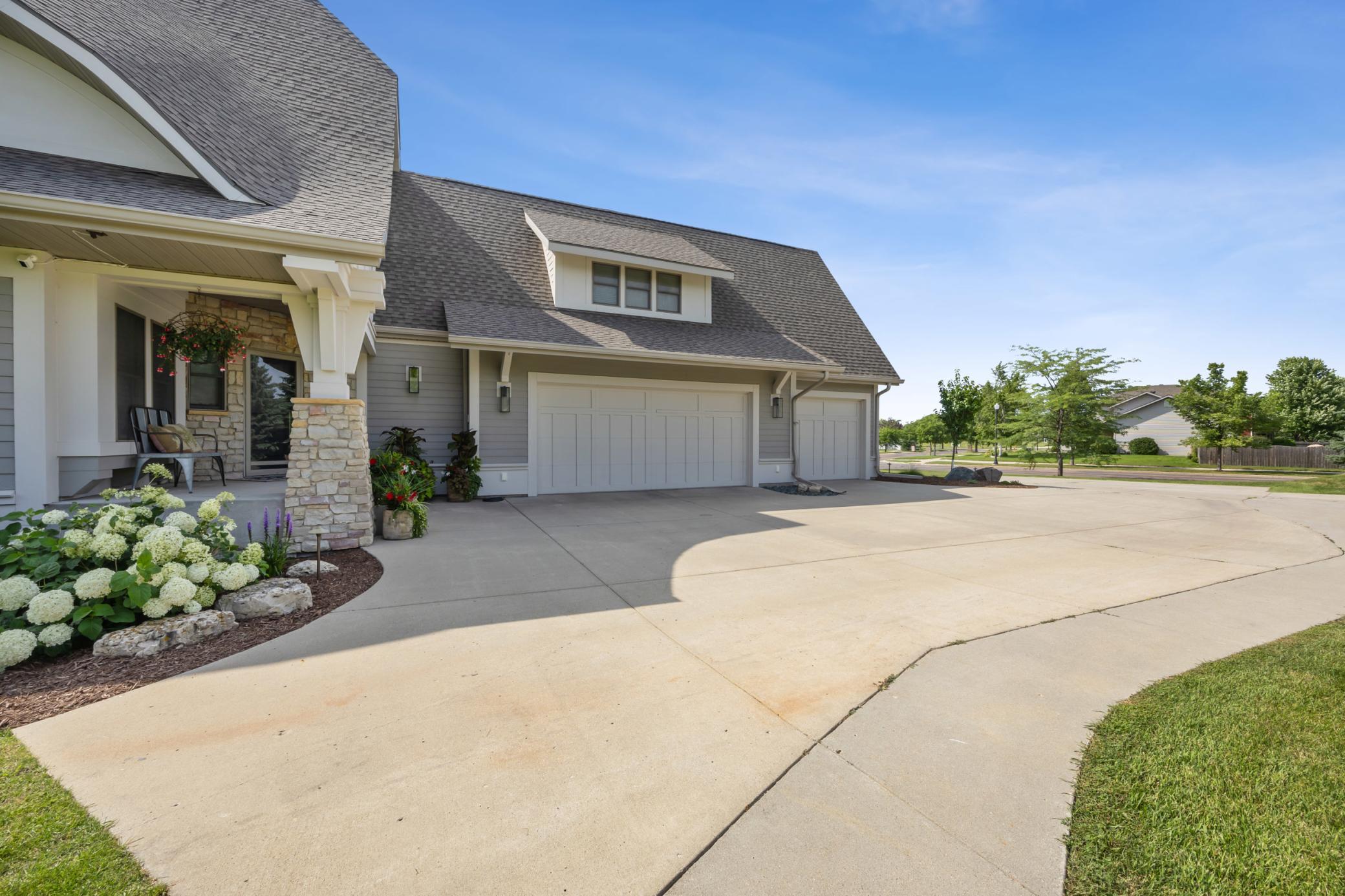 2508 Rose Creek Parkway S
