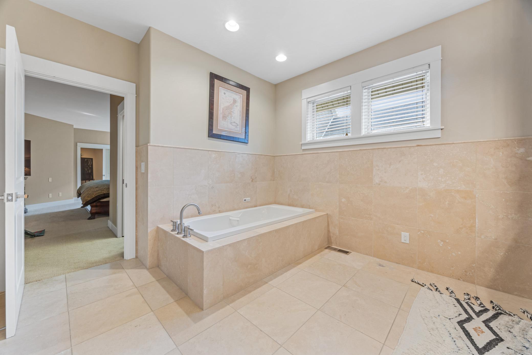 2508 Rose Creek Parkway S
