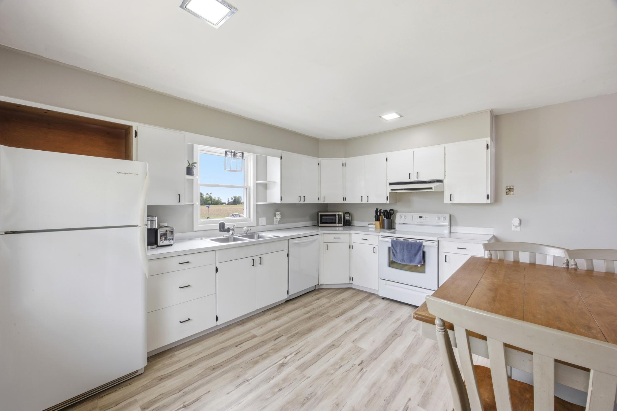 333 3rd Avenue E