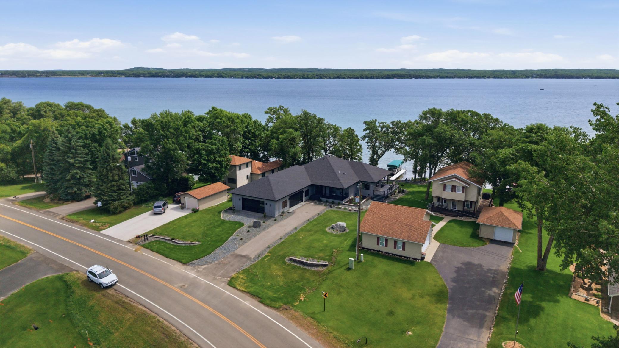 826 Shorewood Drive