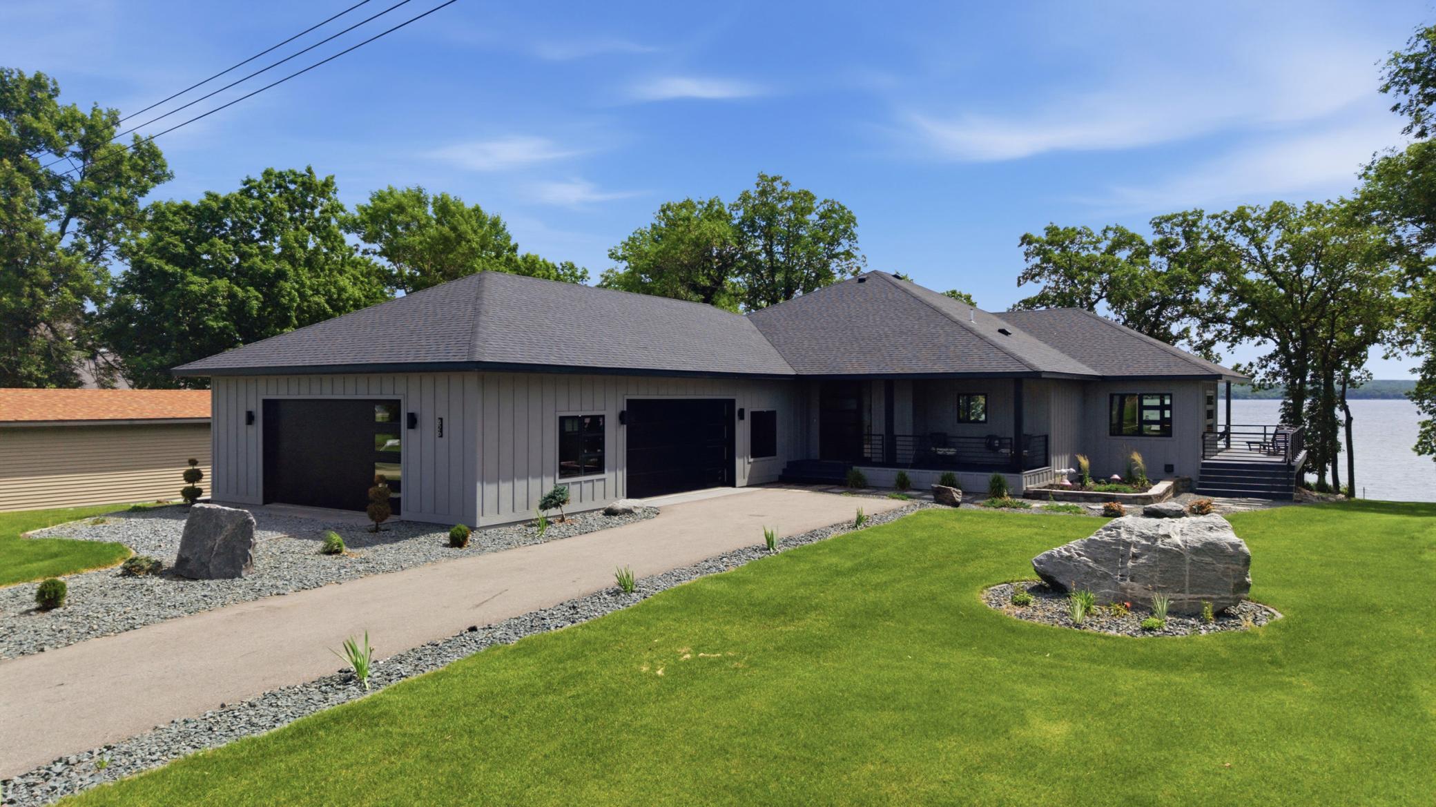 826 Shorewood Drive