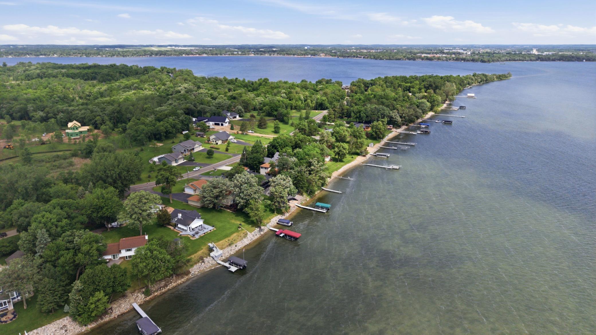 826 Shorewood Drive