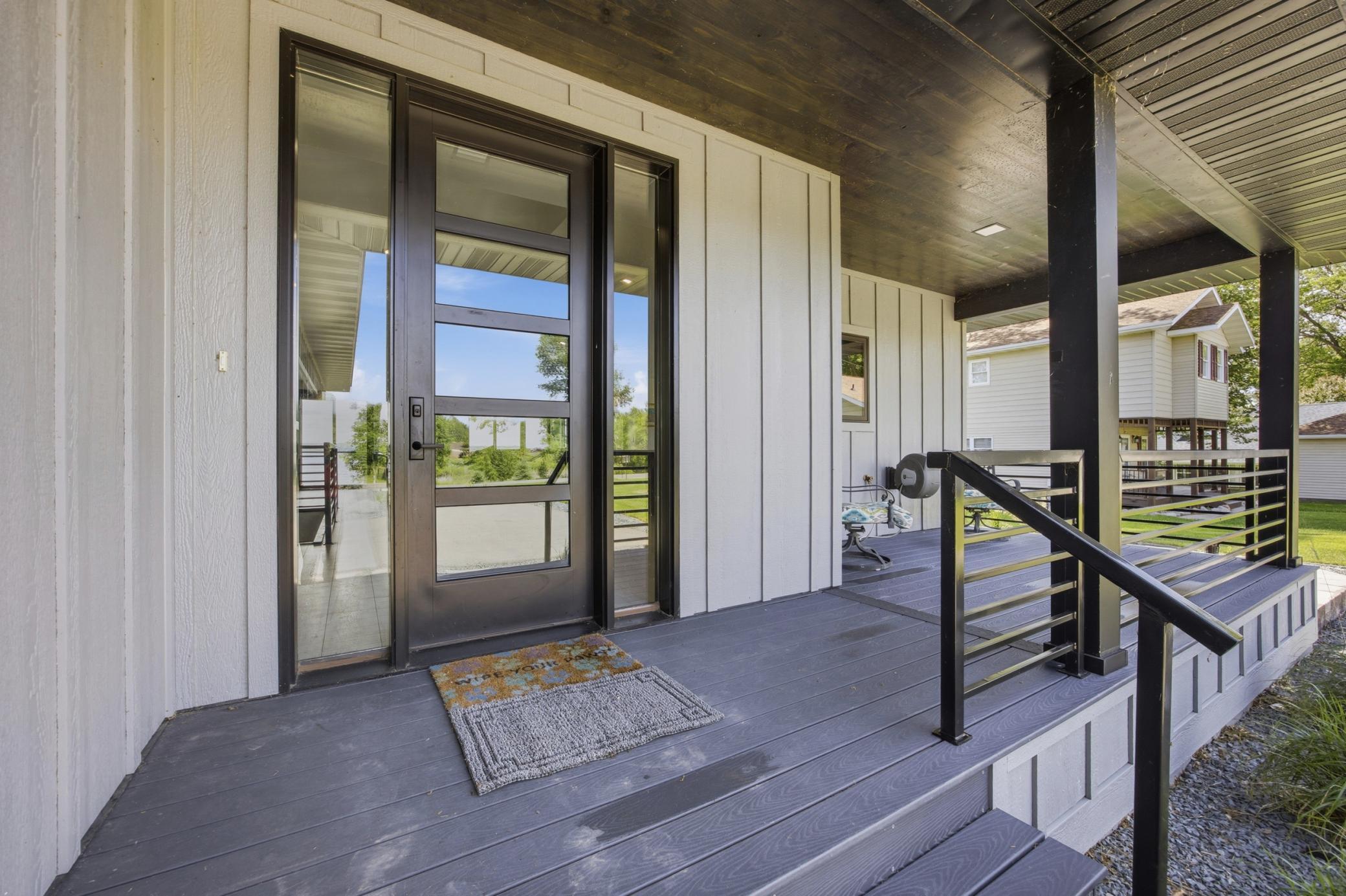 826 Shorewood Drive