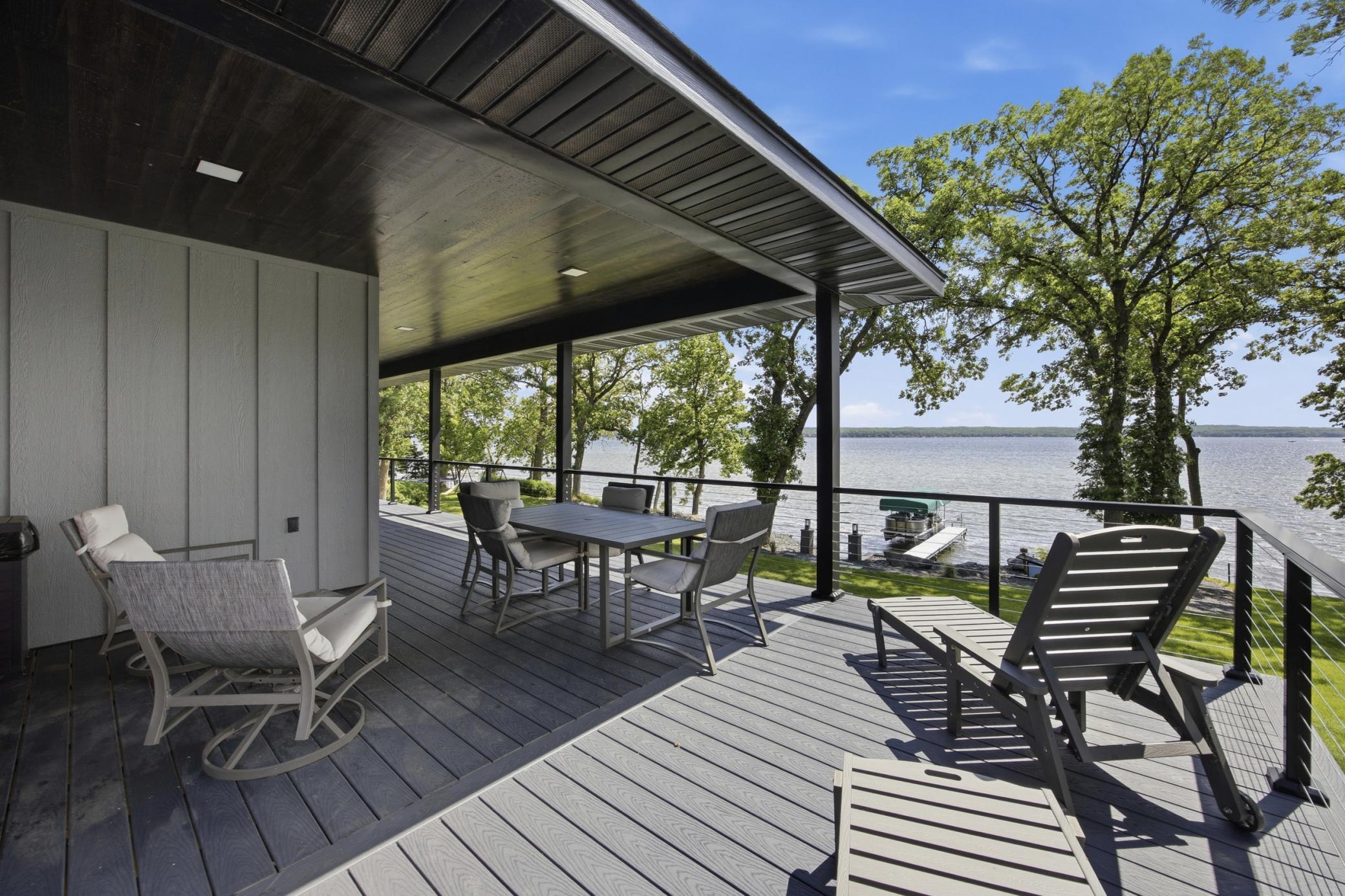 826 Shorewood Drive