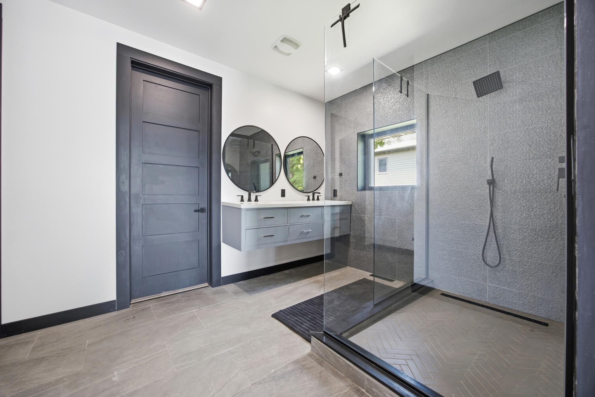 826 Shorewood Drive