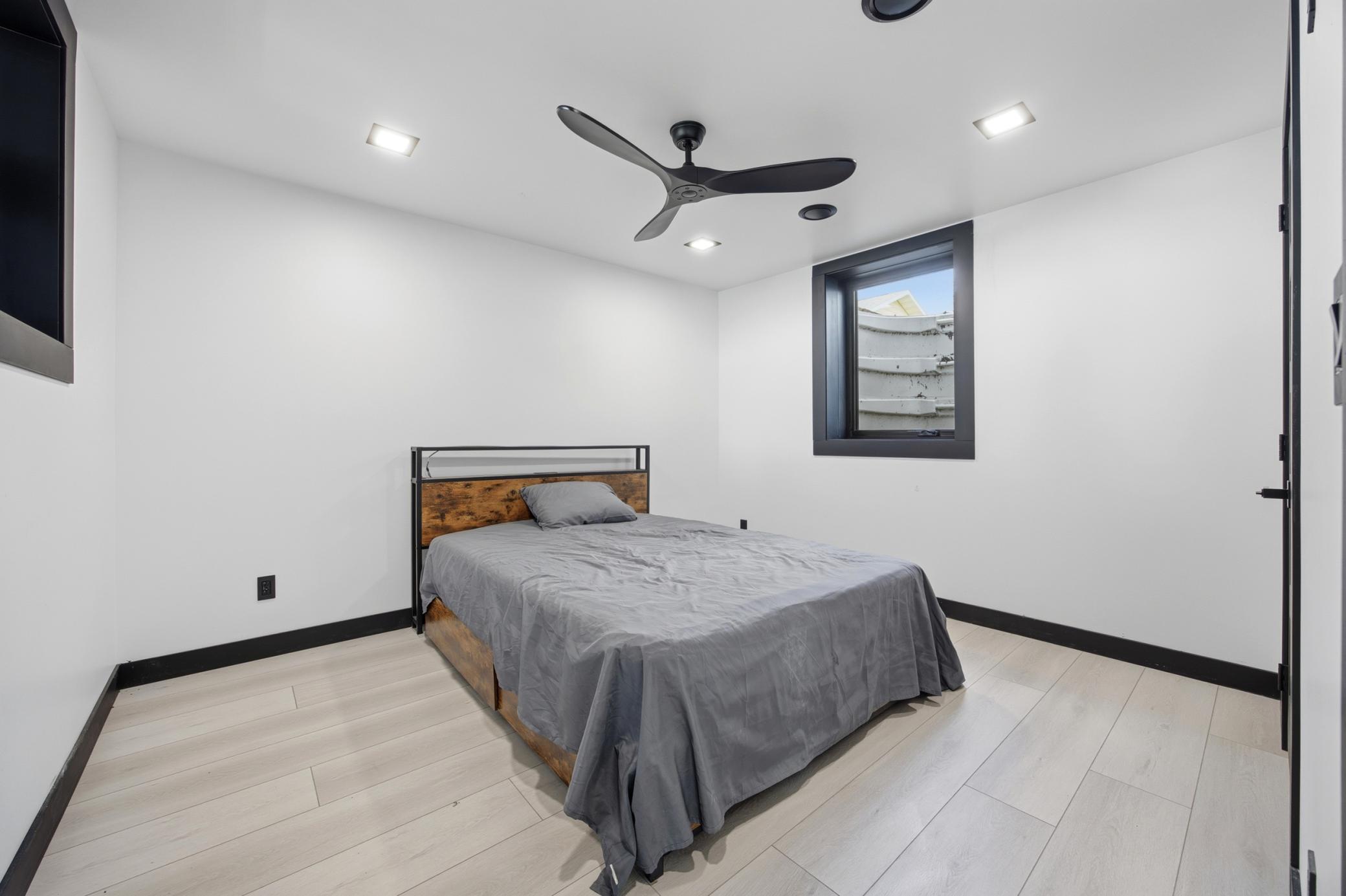 826 Shorewood Drive