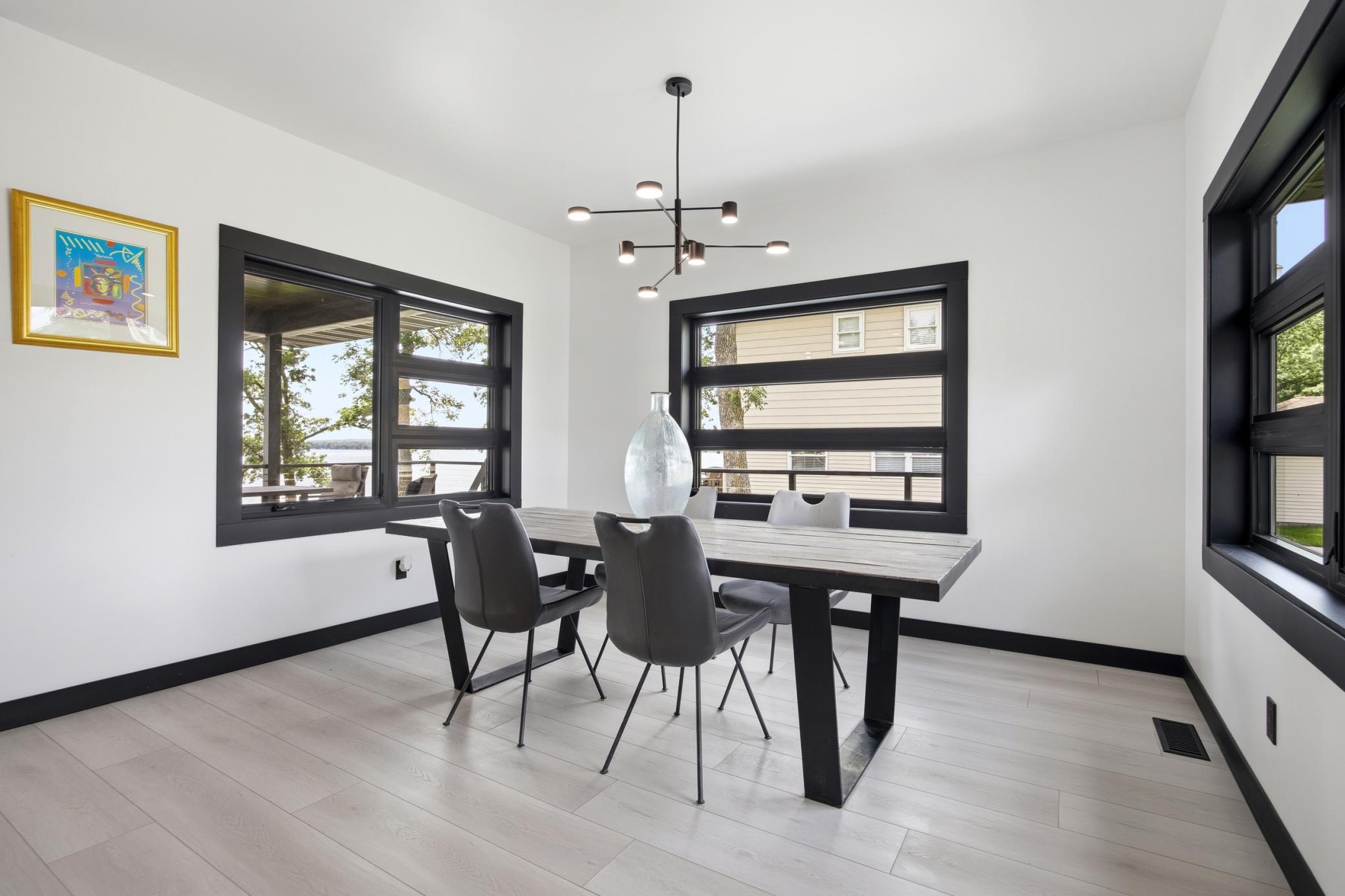 826 Shorewood Drive