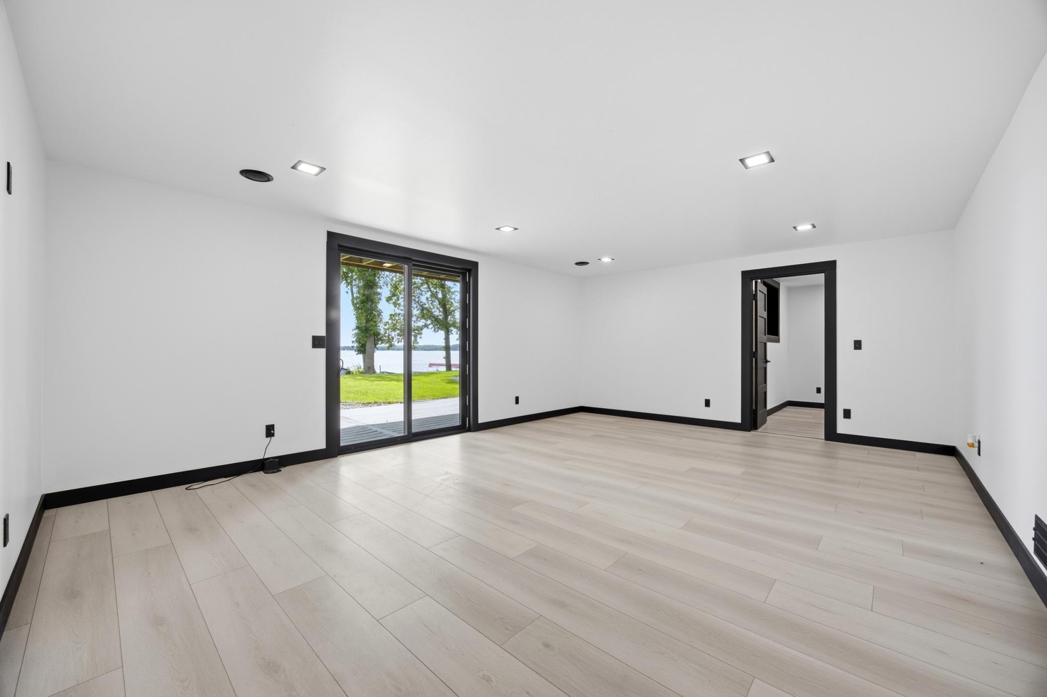 826 Shorewood Drive