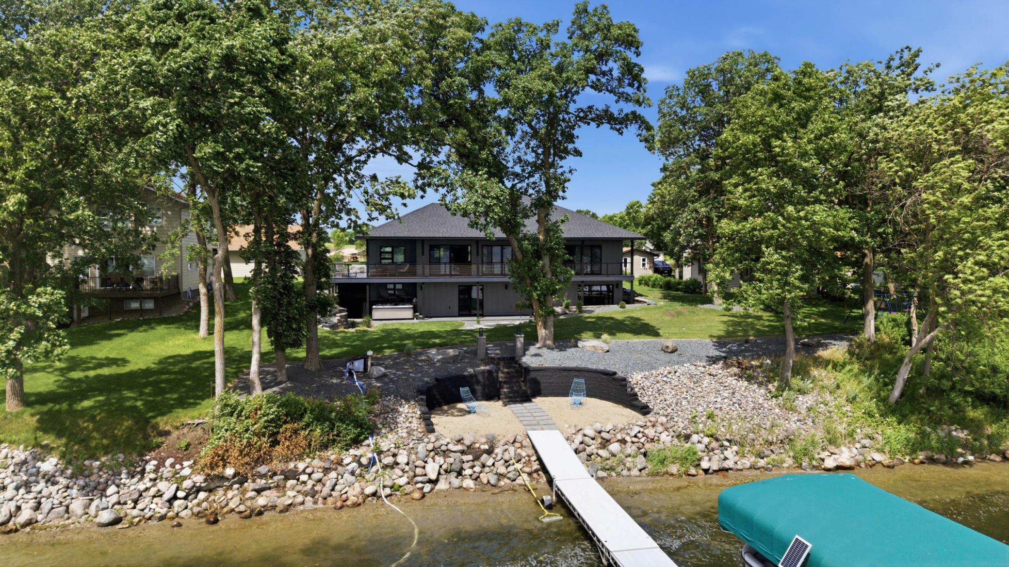 826 Shorewood Drive