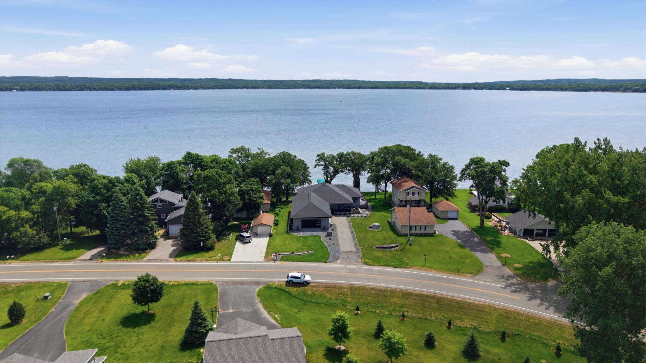 826 Shorewood Drive