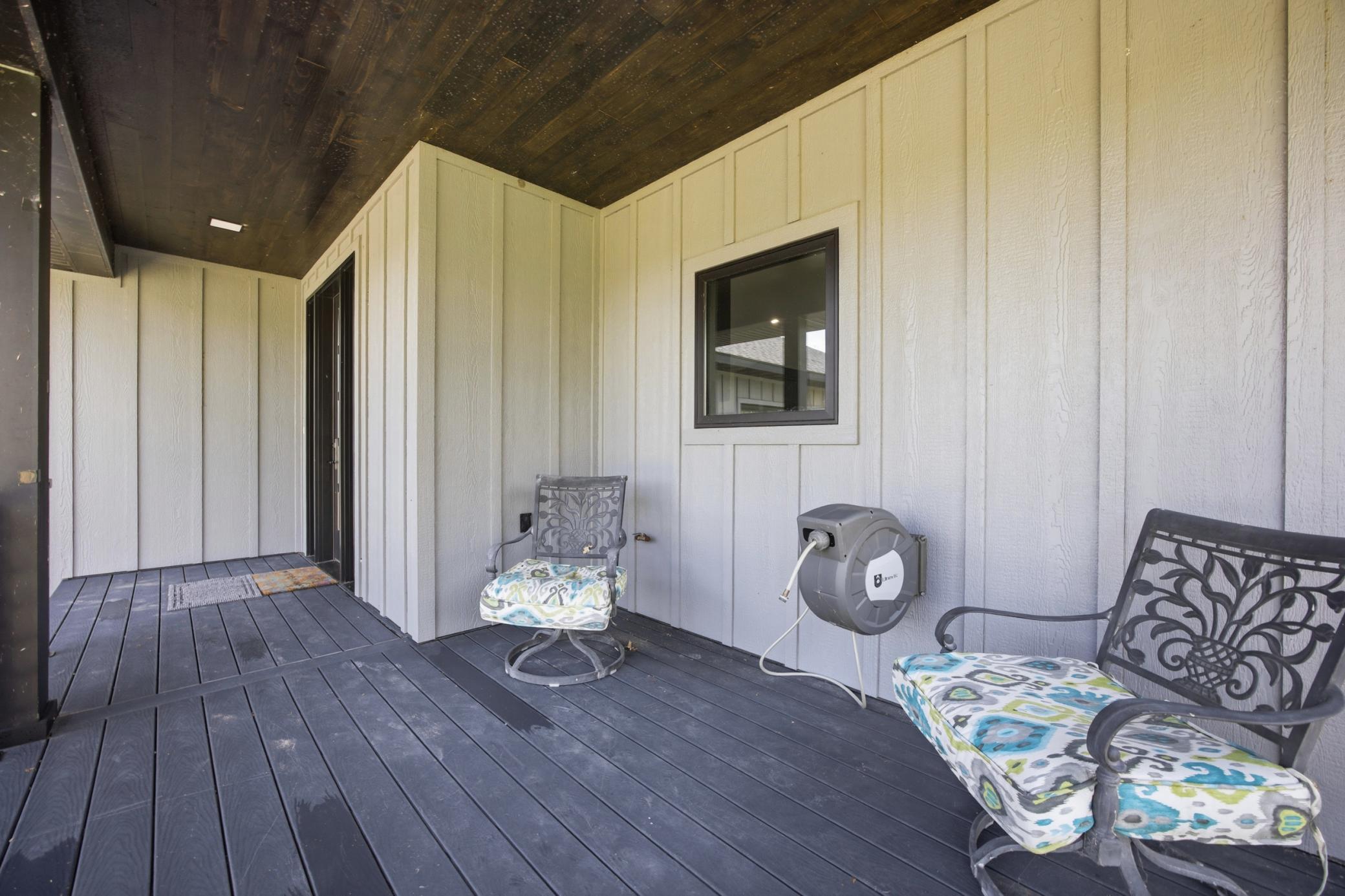 826 Shorewood Drive