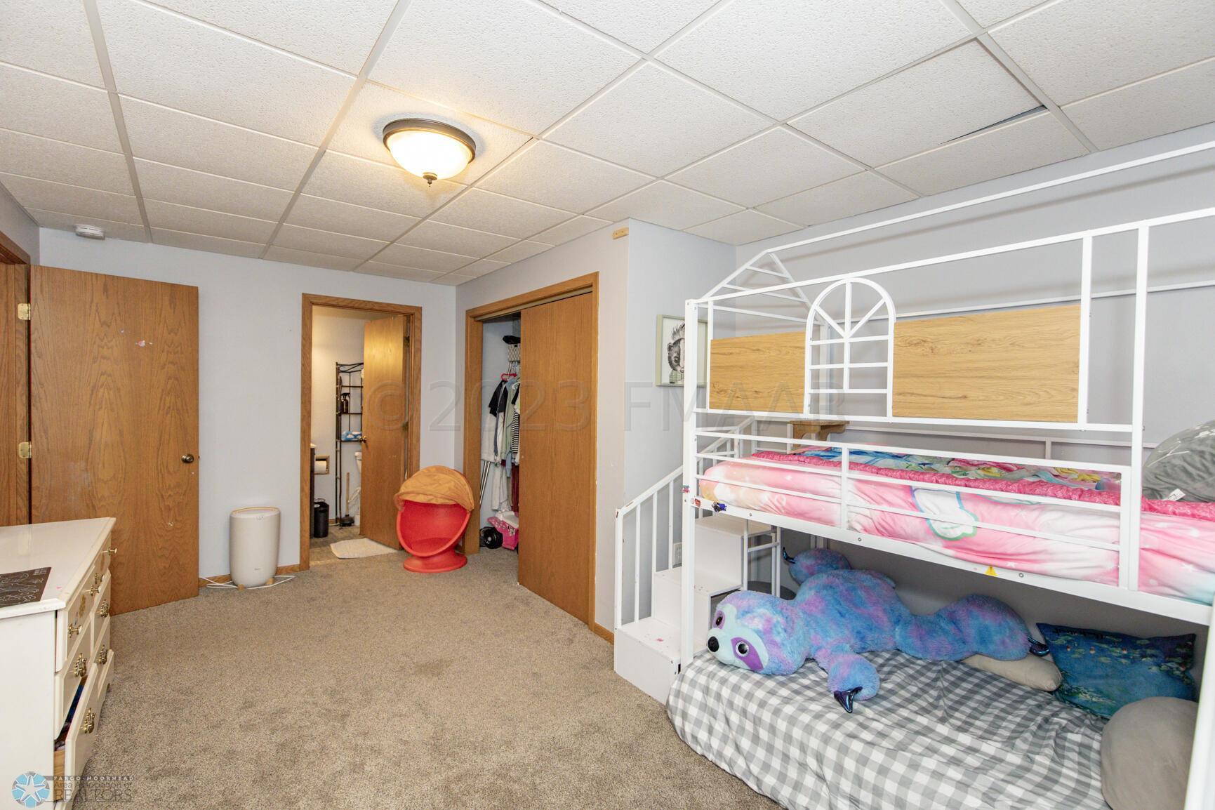 1910 20 Avenue S