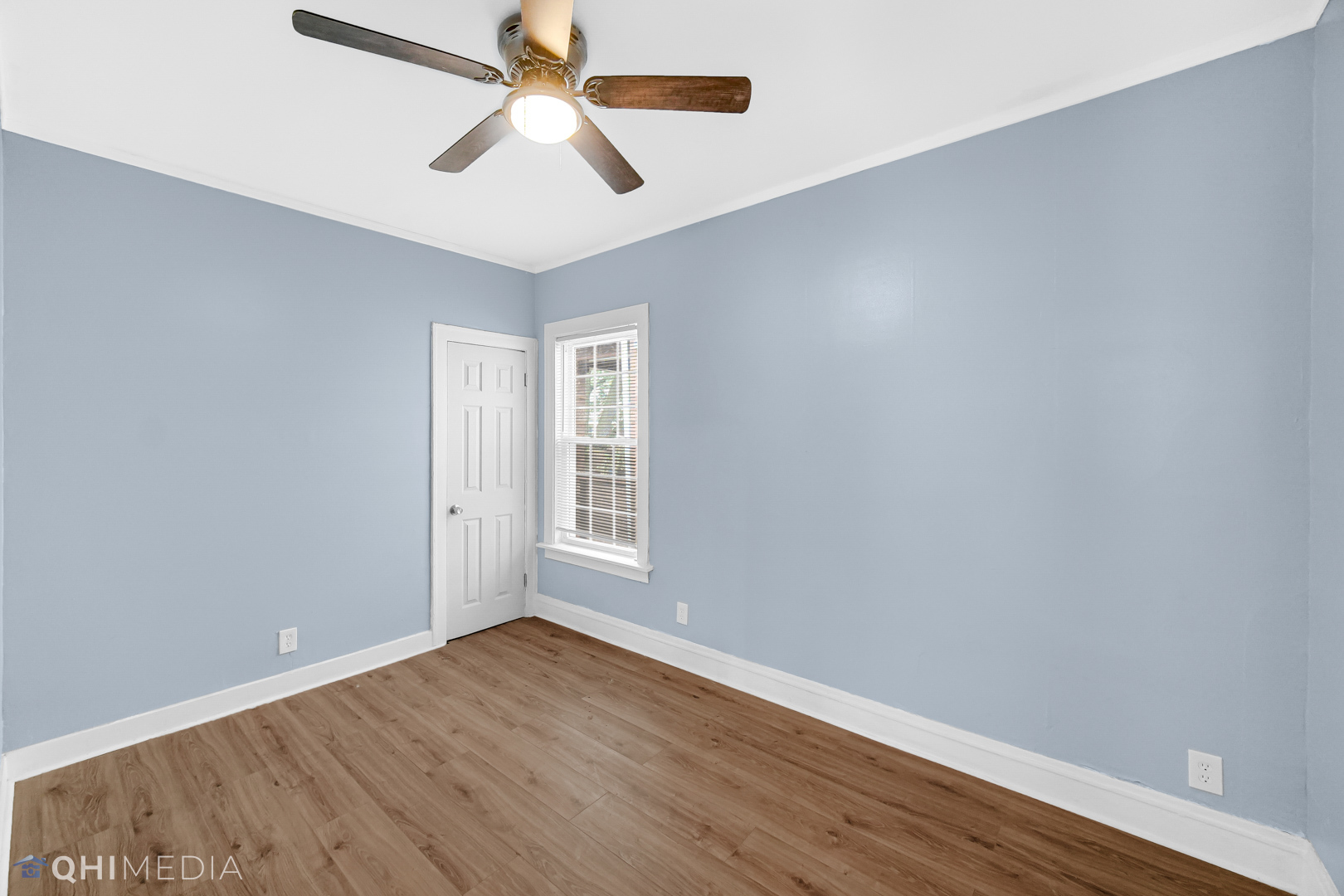 7747 S Calumet Avenue