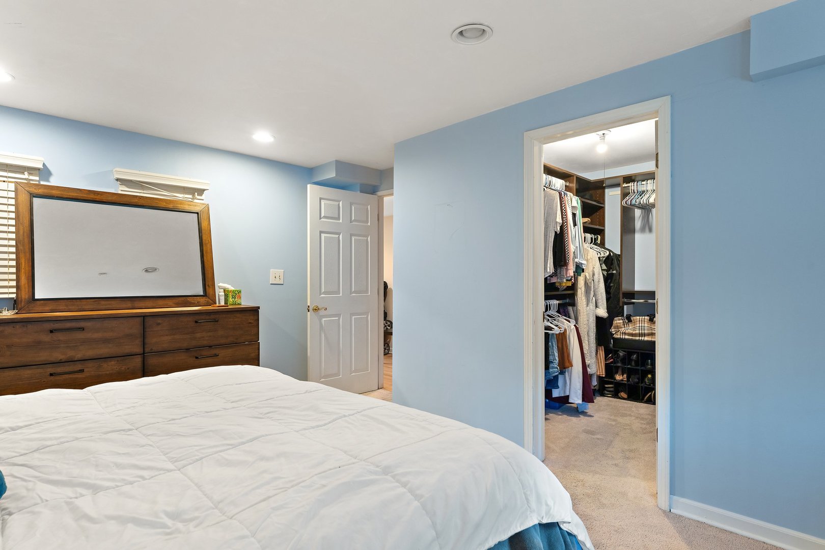 1320 W Wilson Avenue Unit: 1B