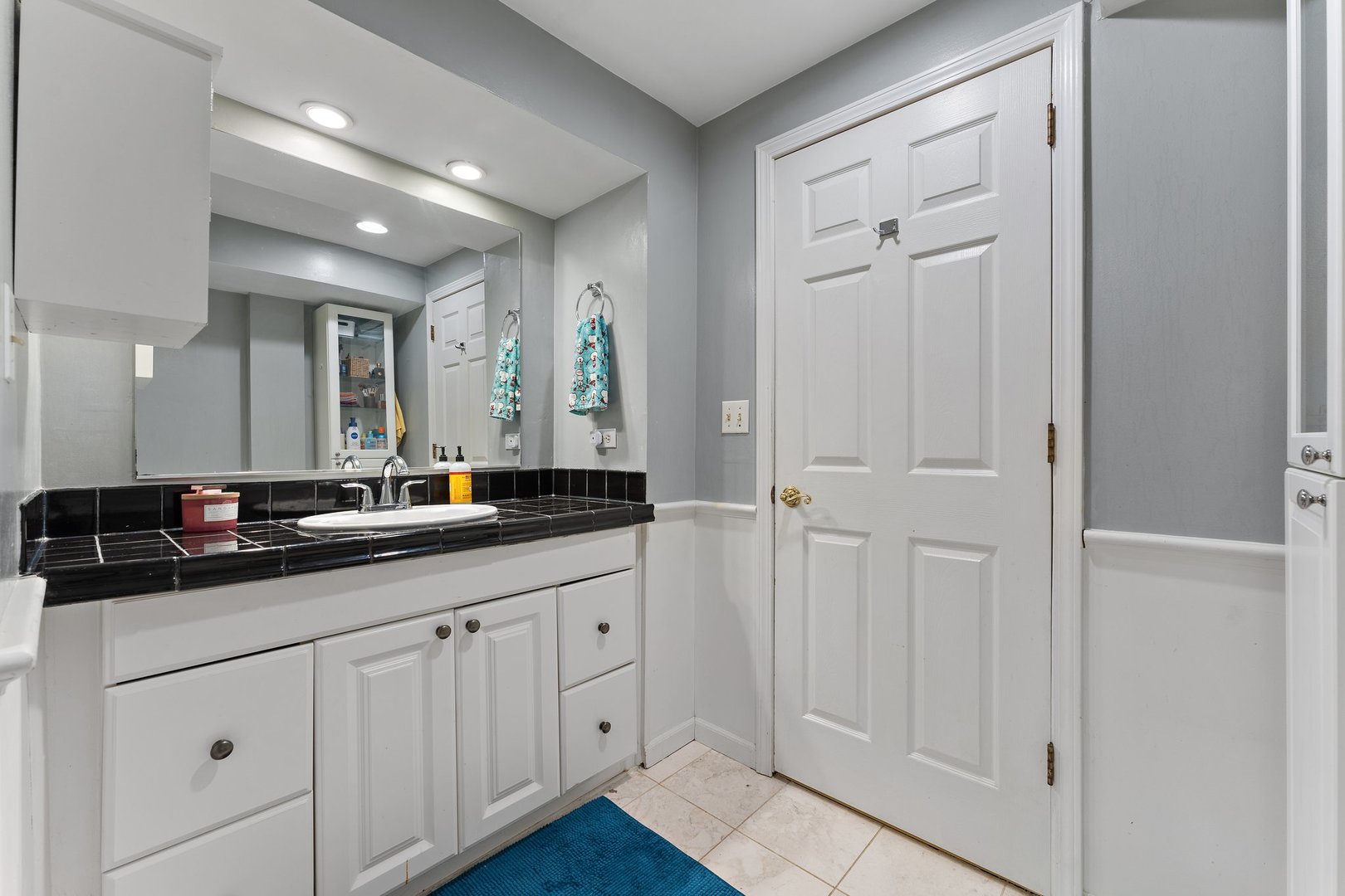 1320 W Wilson Avenue Unit: 1B