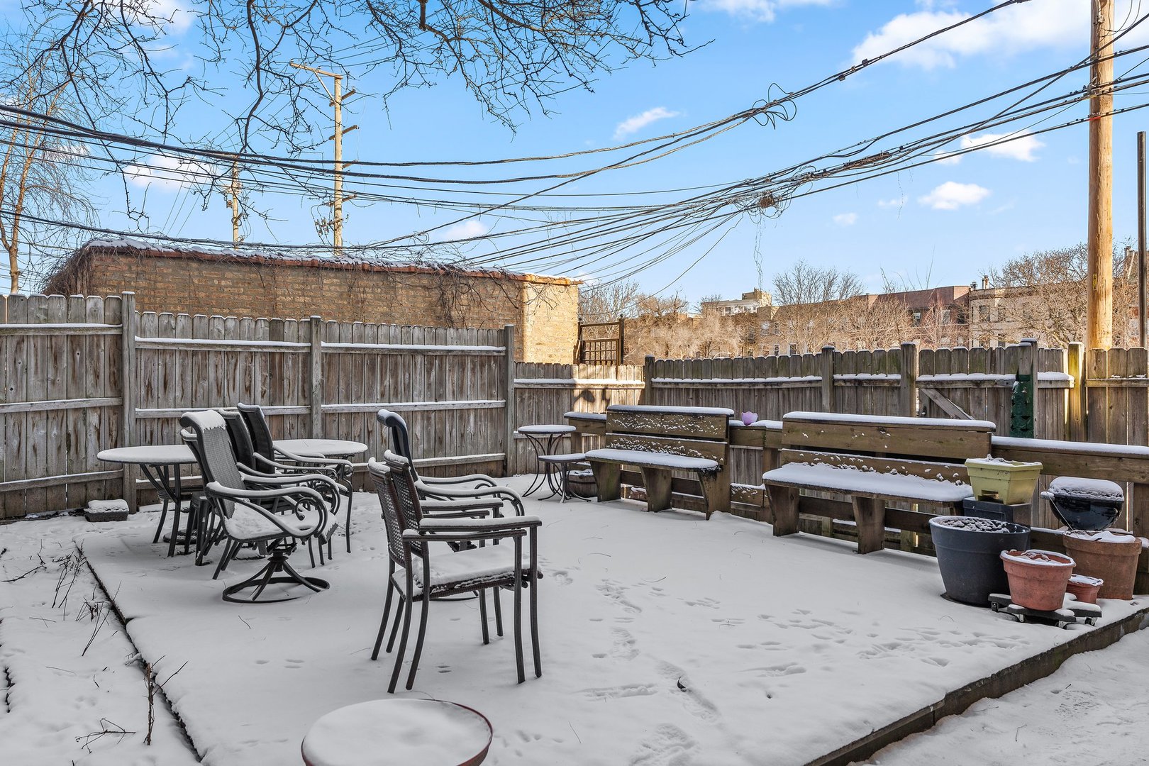 1320 W Wilson Avenue Unit: 1B