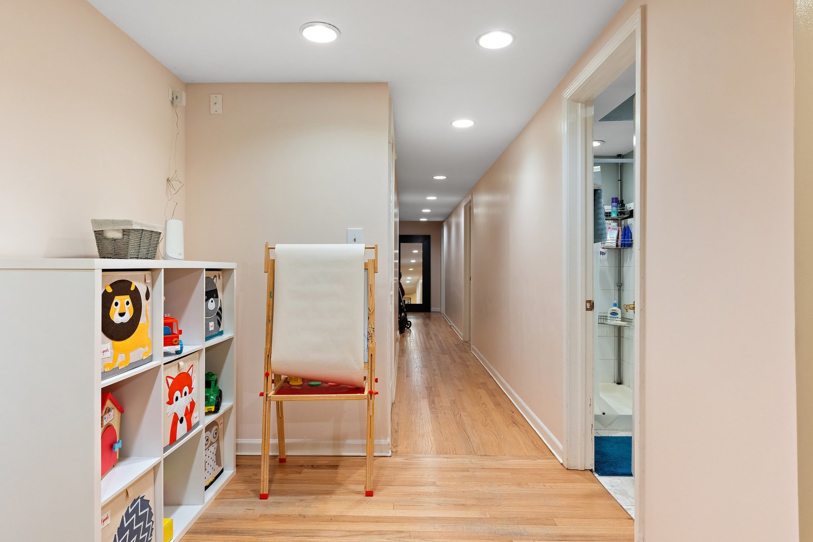 1320 W Wilson Avenue Unit: 1B