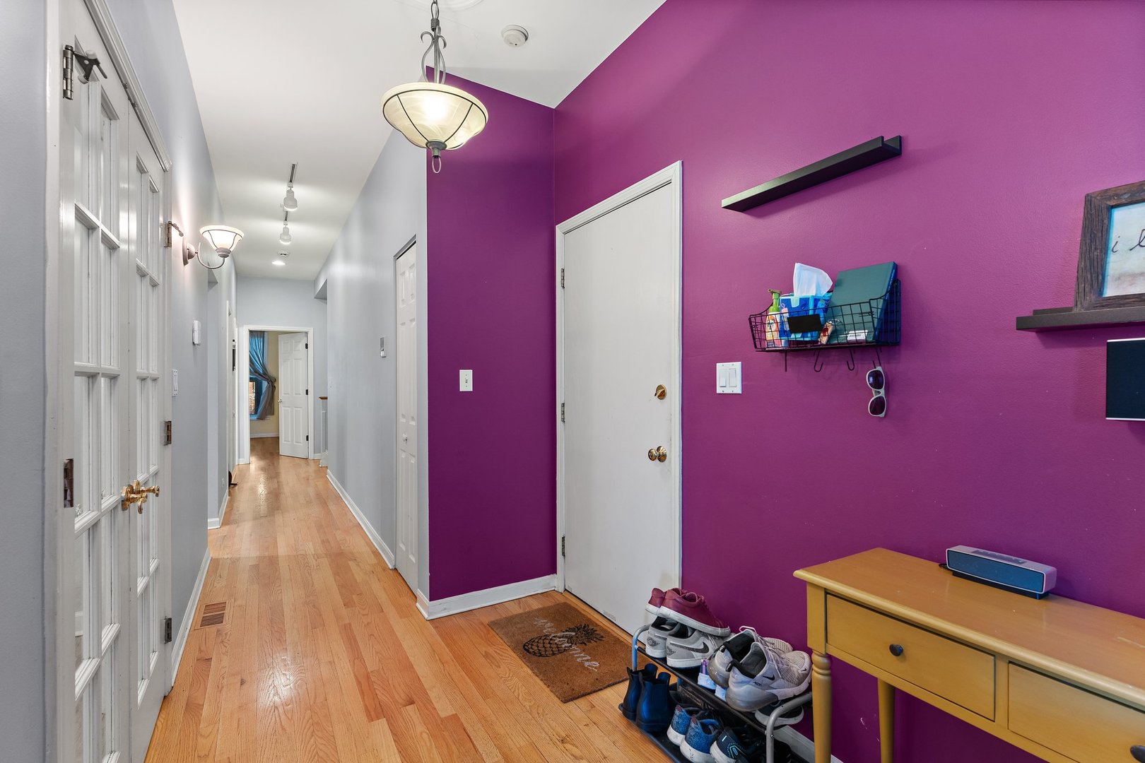 1320 W Wilson Avenue Unit: 1B