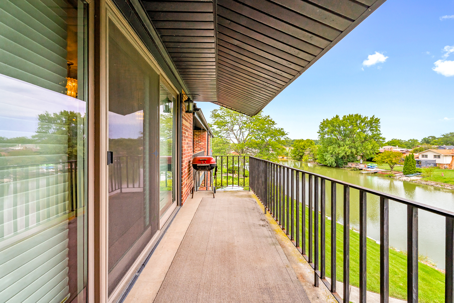 19535 Lake Shore Drive Unit: 3N