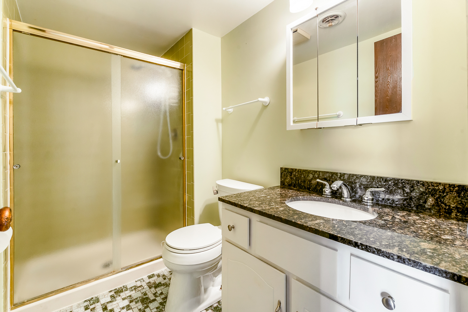 19535 Lake Shore Drive Unit: 3N