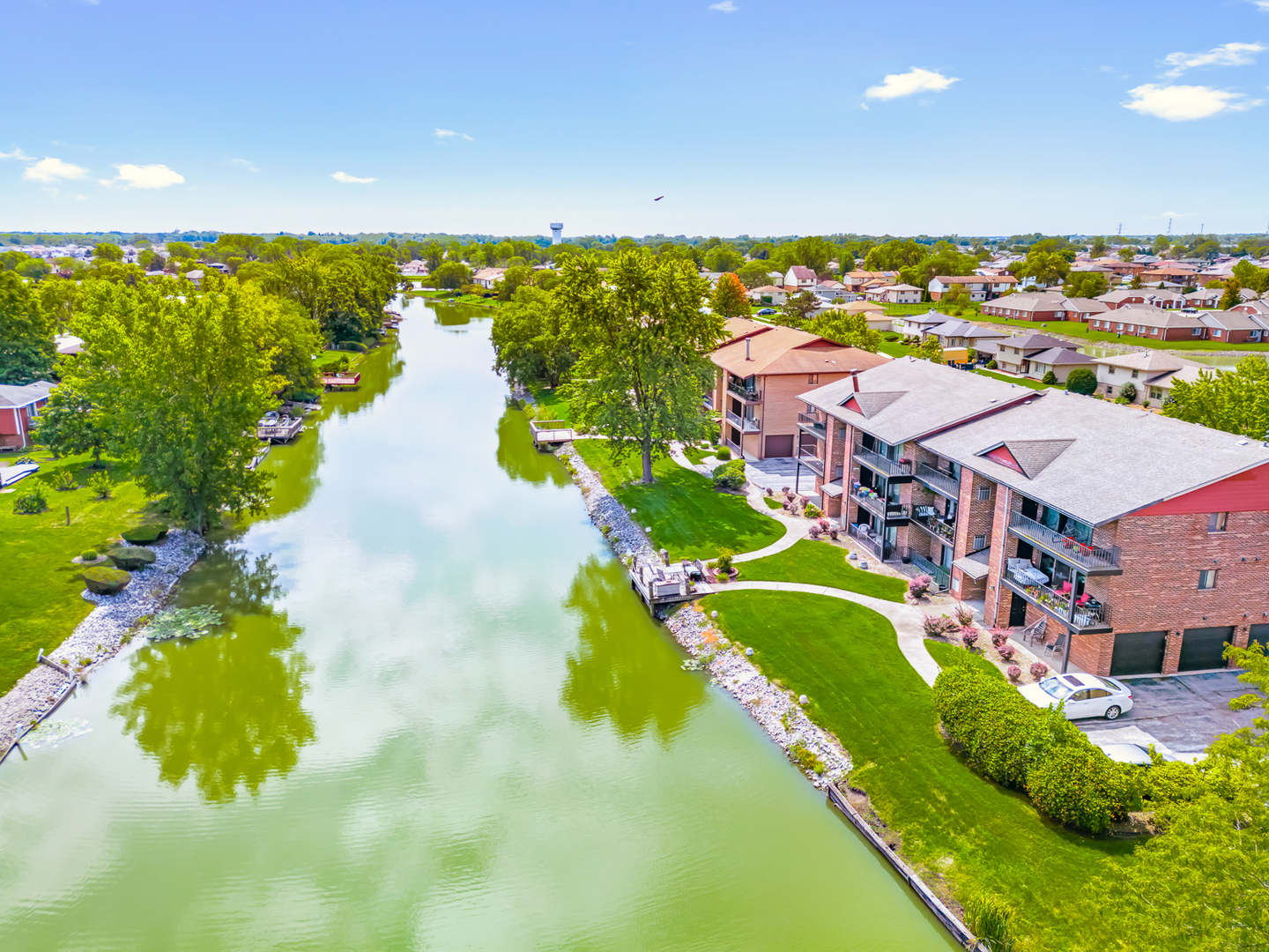 19535 Lake Shore Drive Unit: 3N