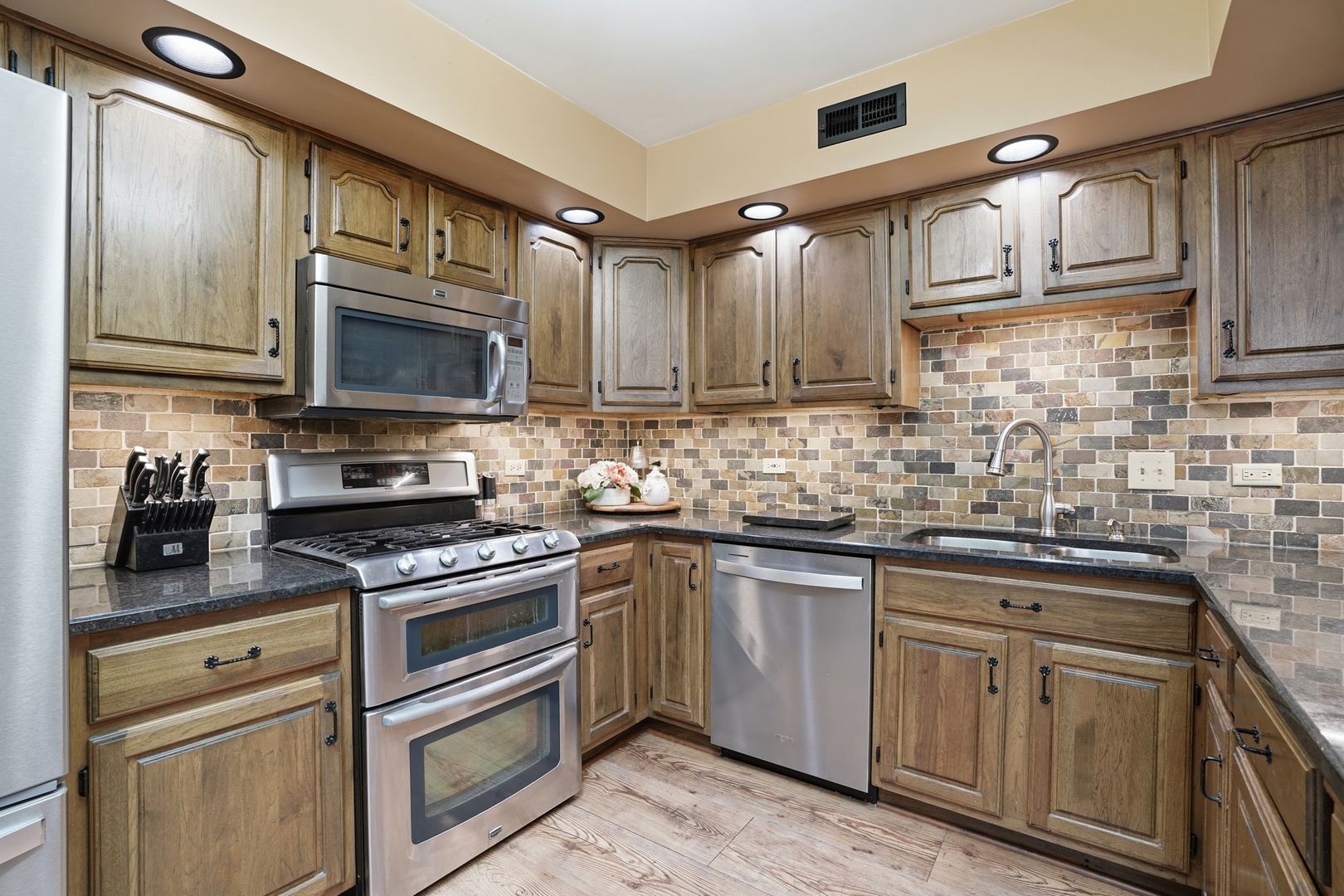 18070 Whitman Lane