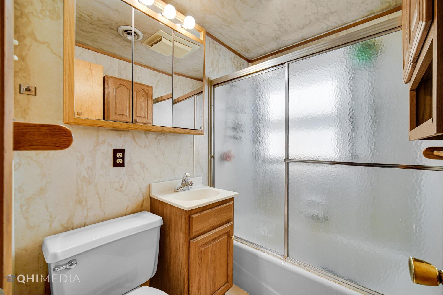 4414 Columbia Avenue