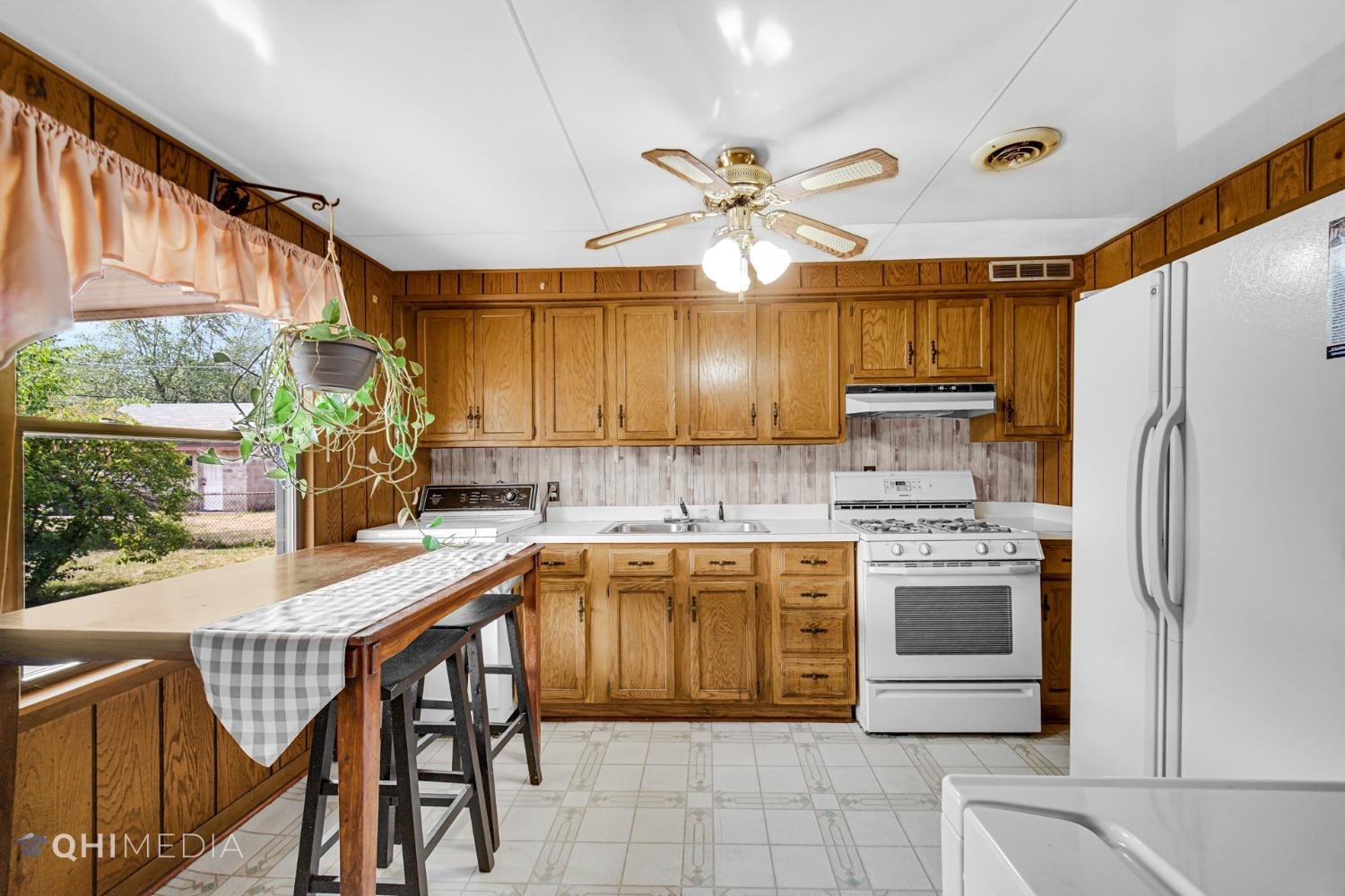 4414 Columbia Avenue