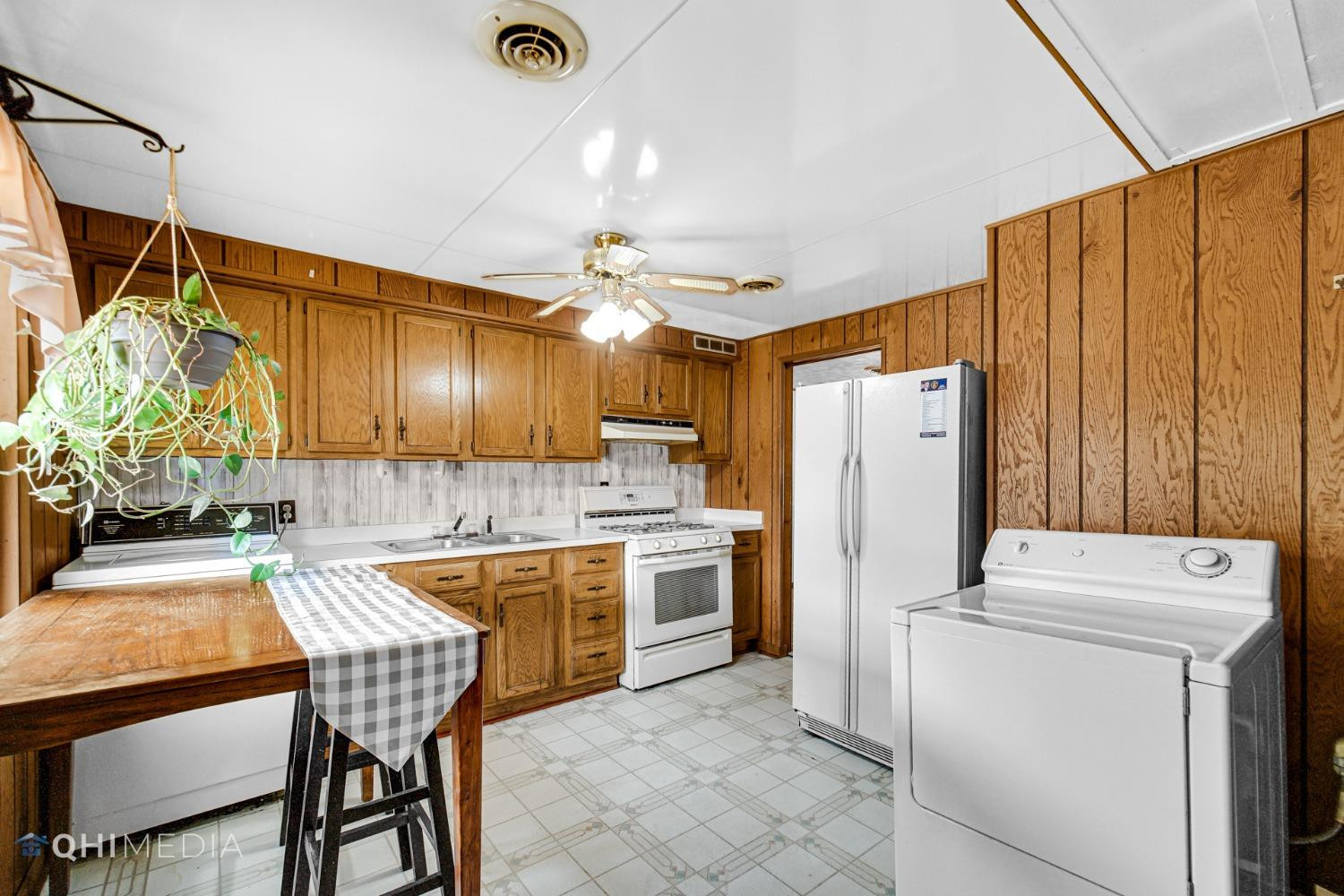 4414 Columbia Avenue