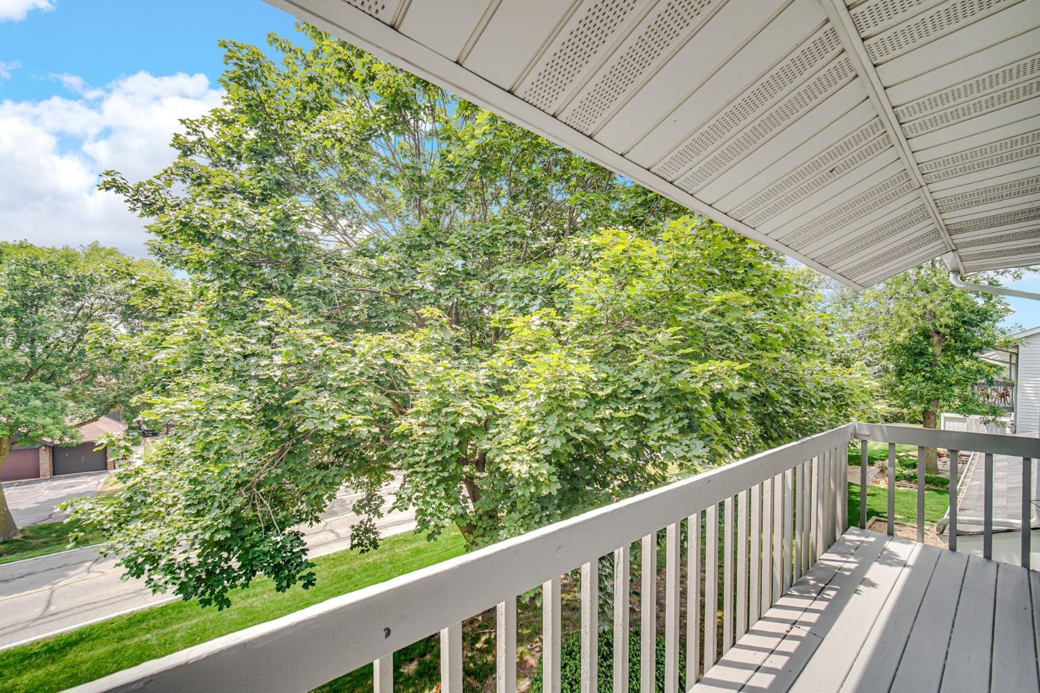 2582 Brookwood Drive