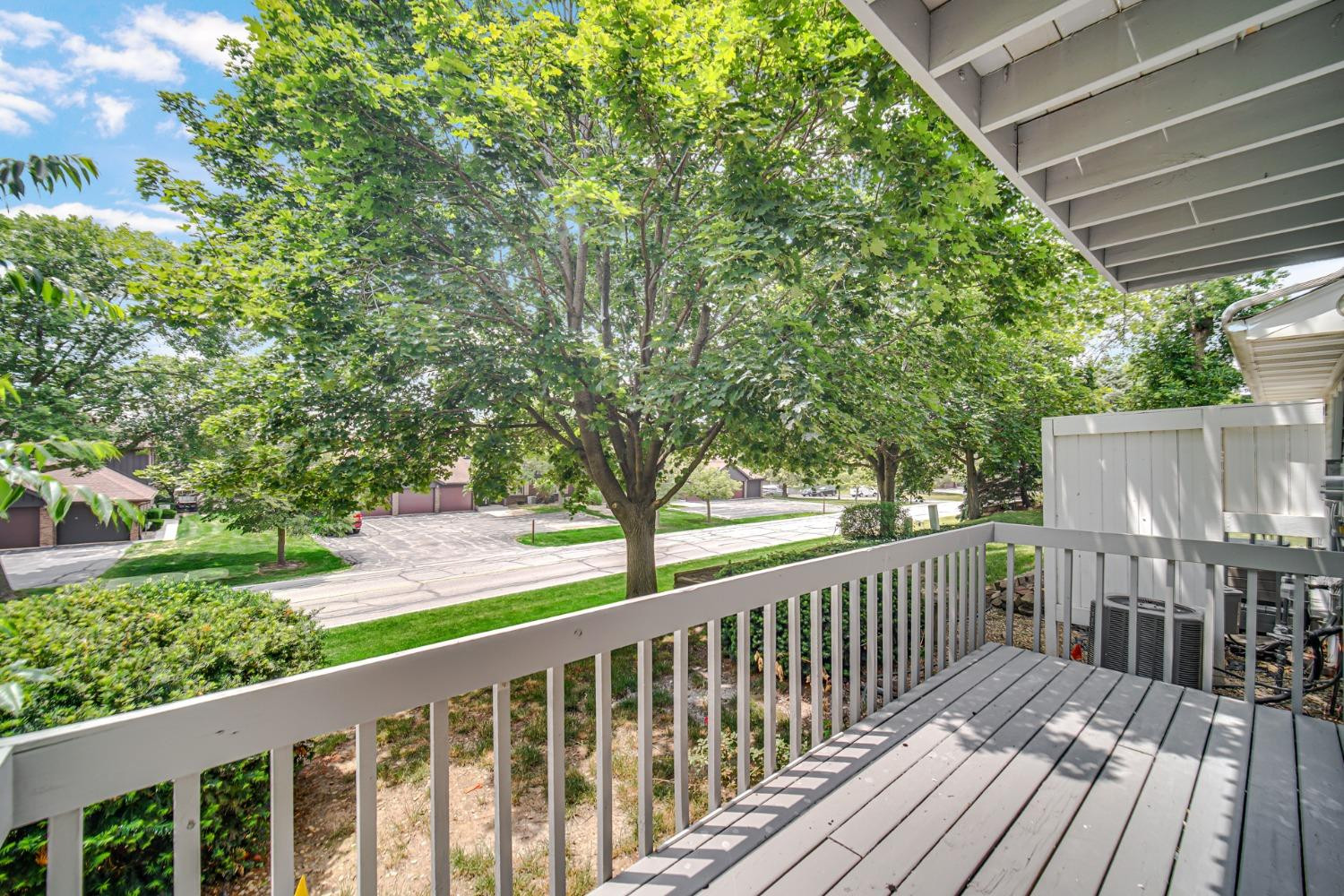 2582 Brookwood Drive