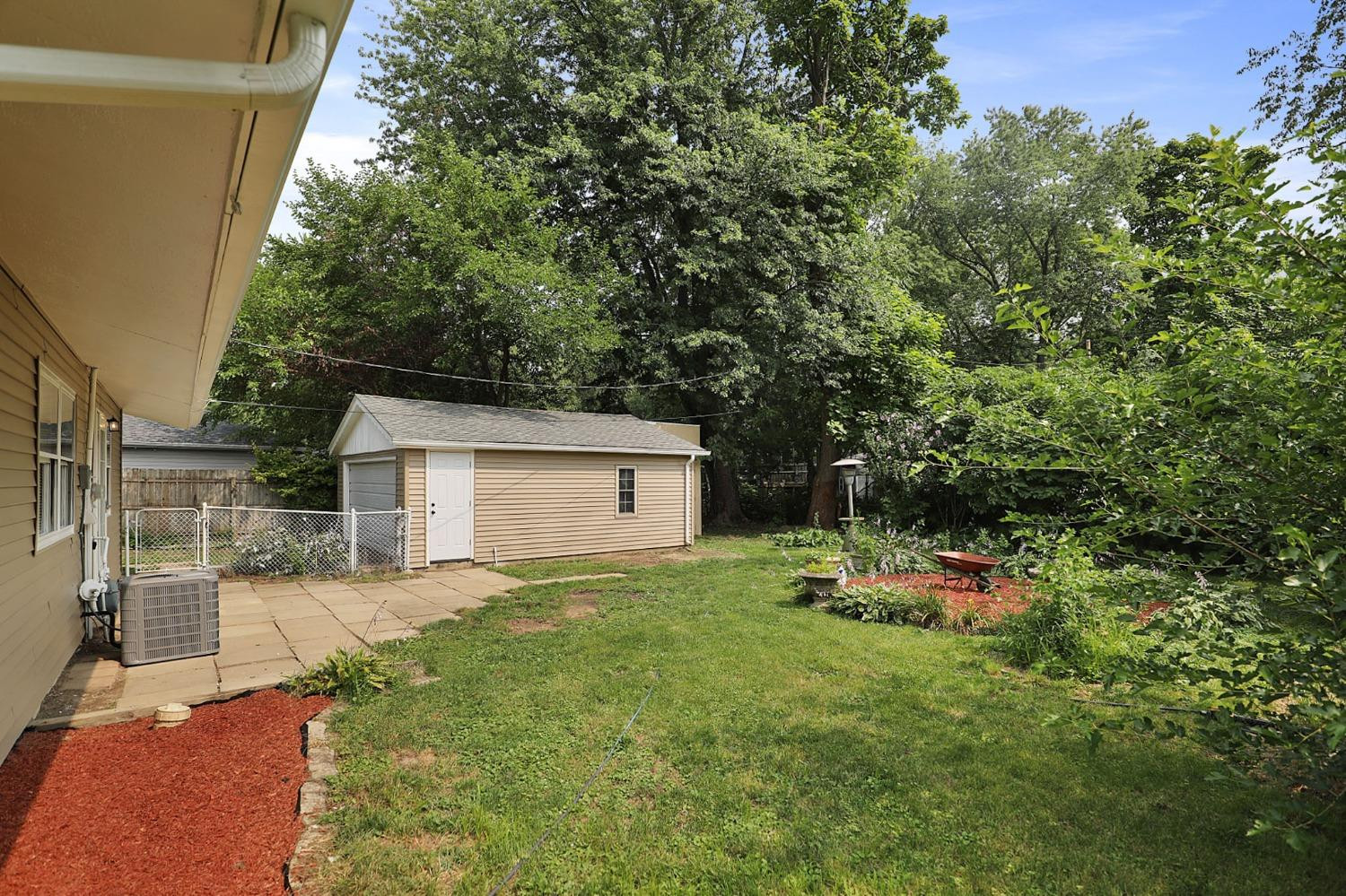 217 W 8th Street