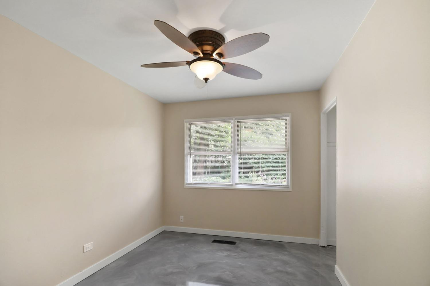 217 W 8th Street