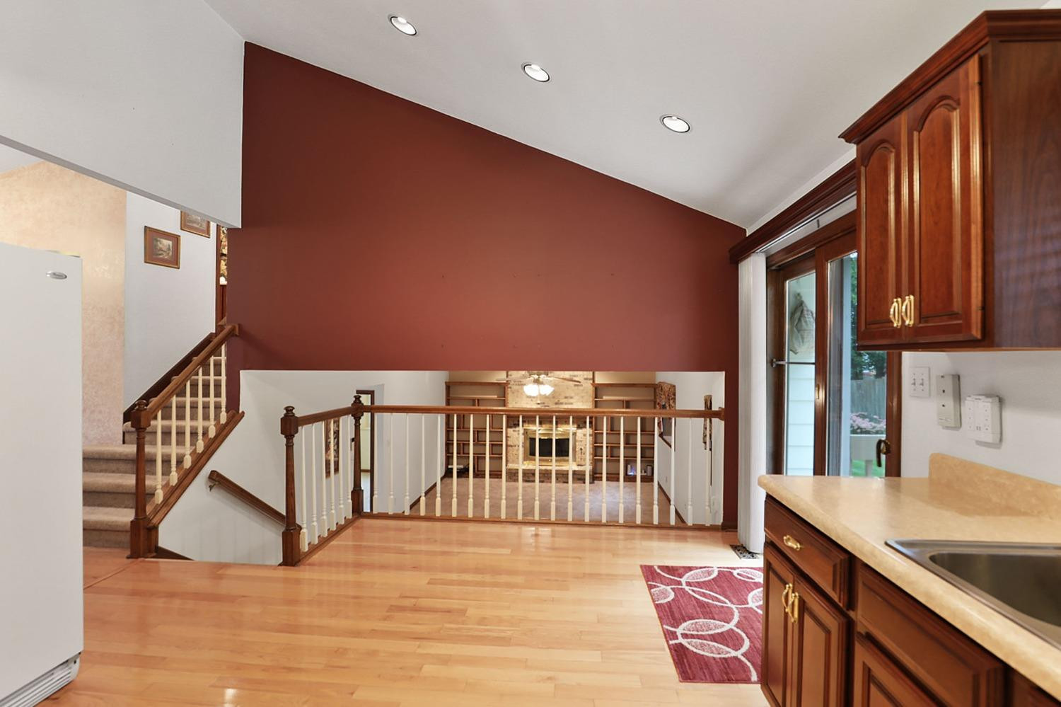 6939 Forest Ridge Drive