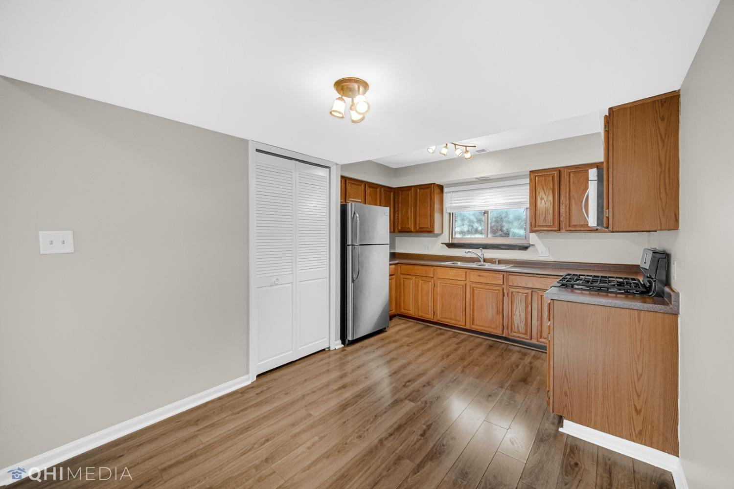 865 Summit Park Court N