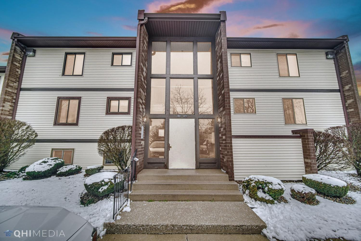 865 Summit Park Court N